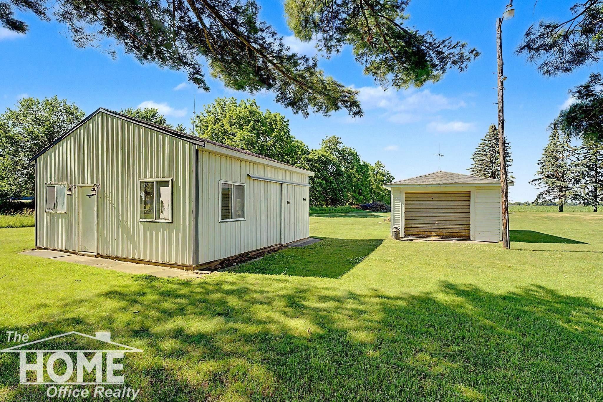 9800 Ferden Road Property Photo 2