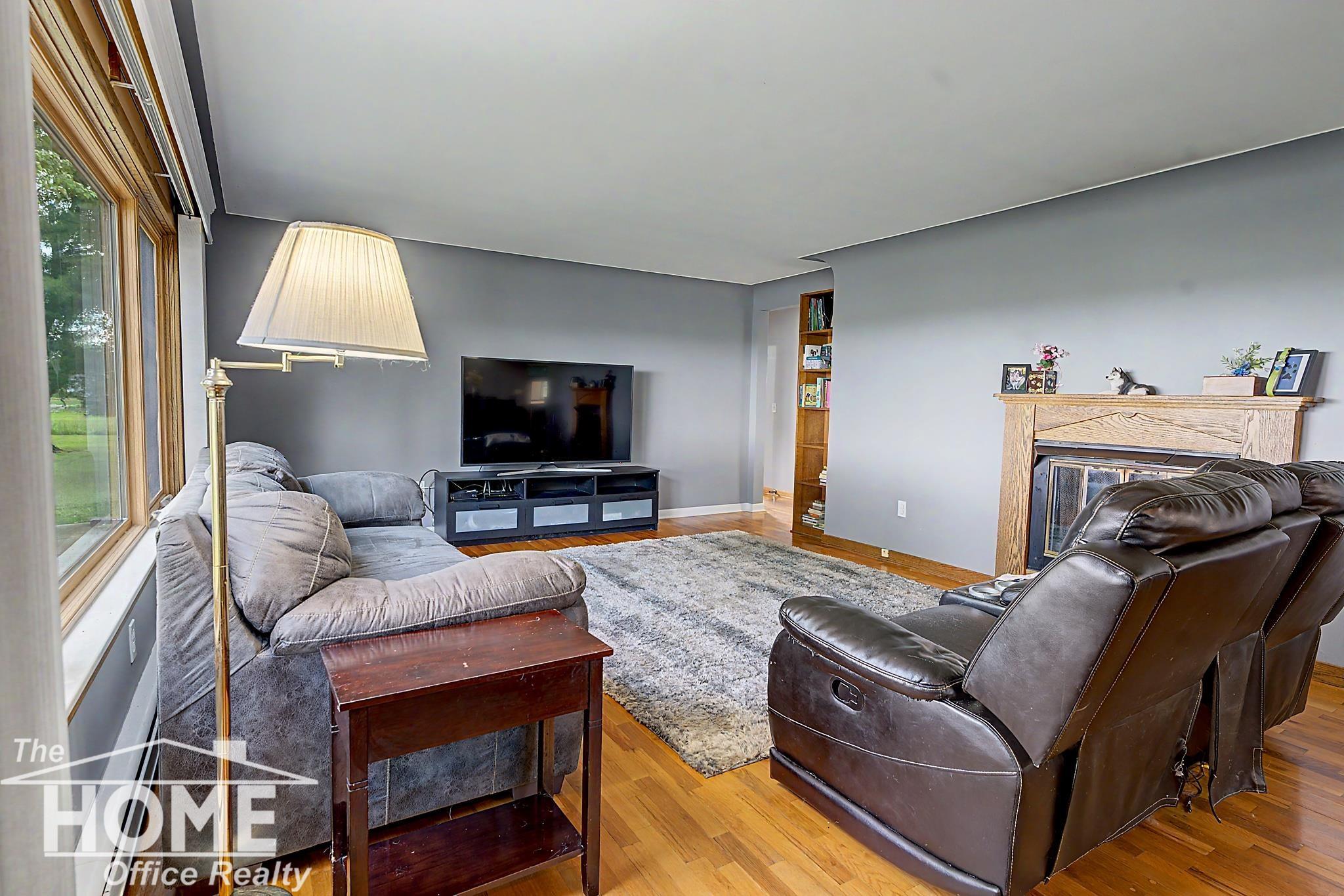 9800 Ferden Road Property Photo 4