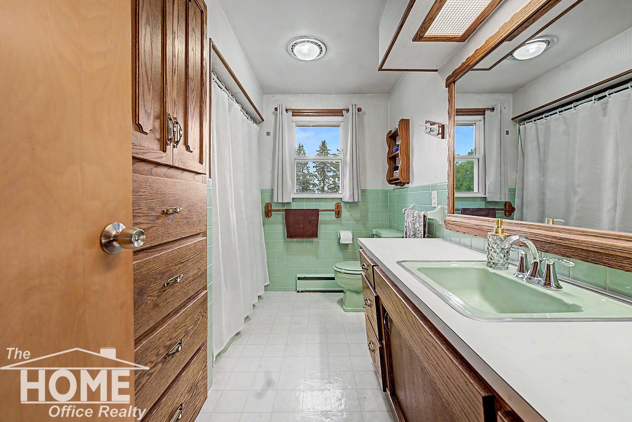 9800 Ferden Road Property Photo 12