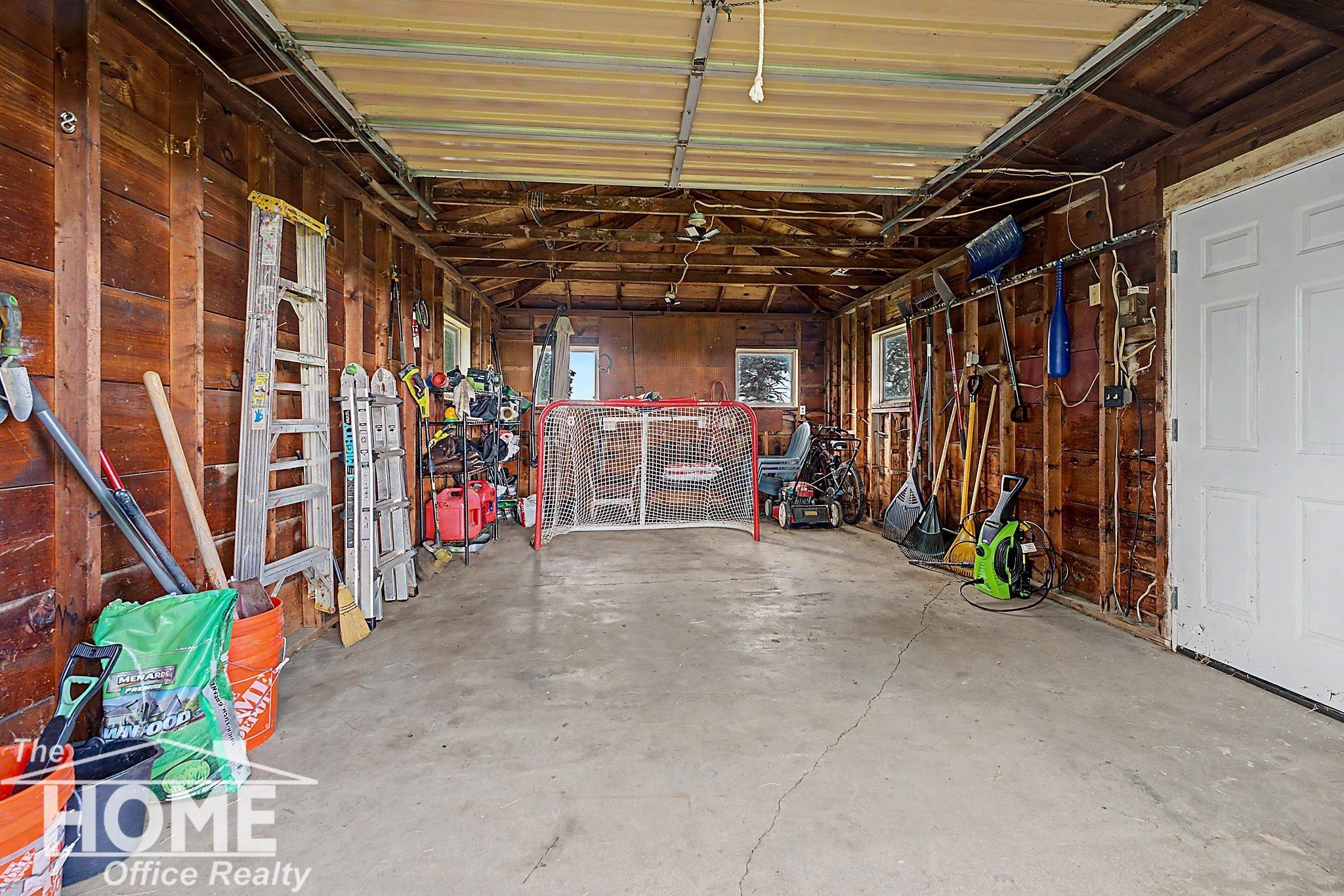9800 Ferden Road Property Photo 31