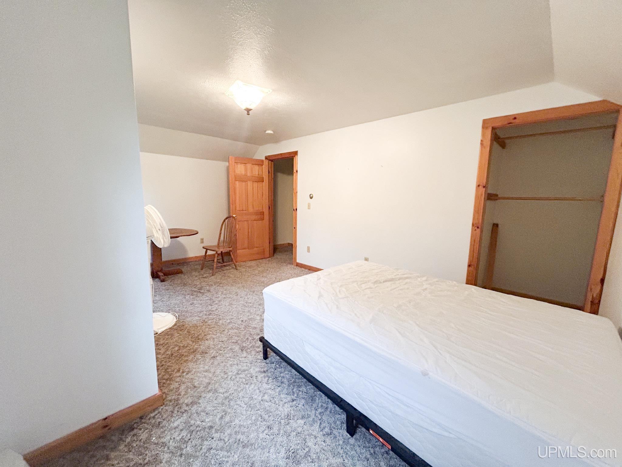 E12329 H58 Highway Property Photo 15
