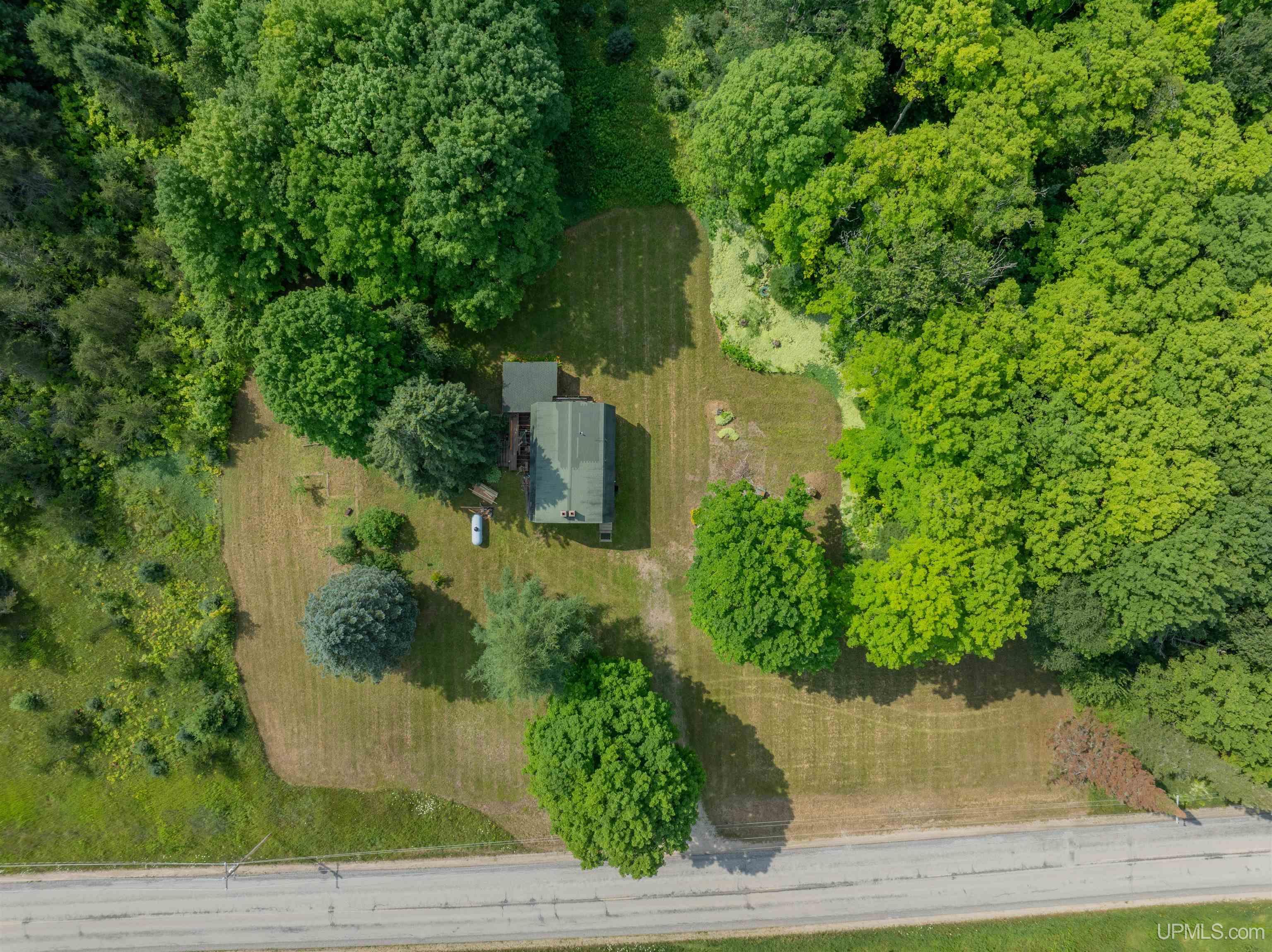 E12329 H58 Highway Property Photo 24