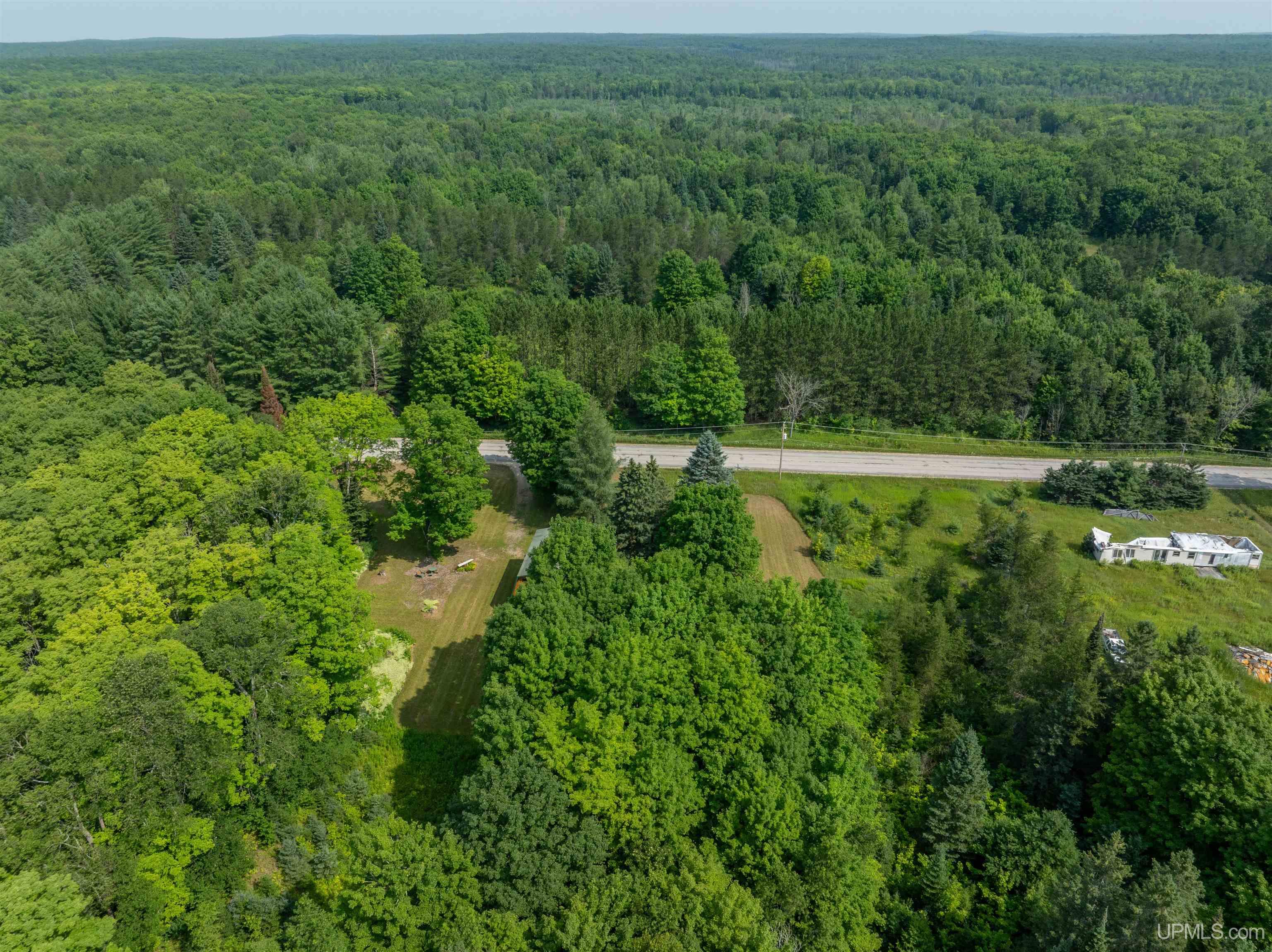 E12329 H58 Highway Property Photo 29