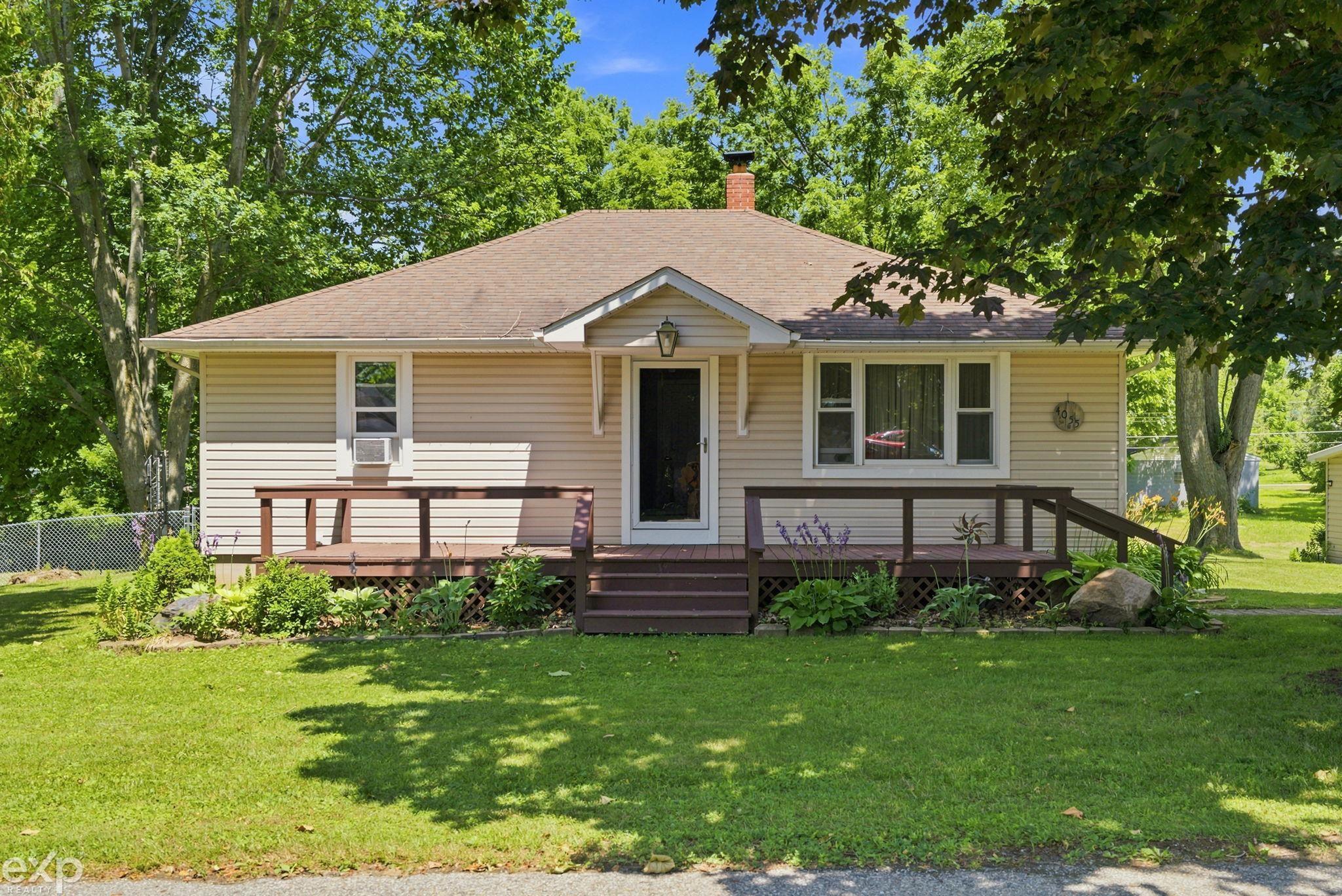 4055 E Orchard Street Property Photo 2