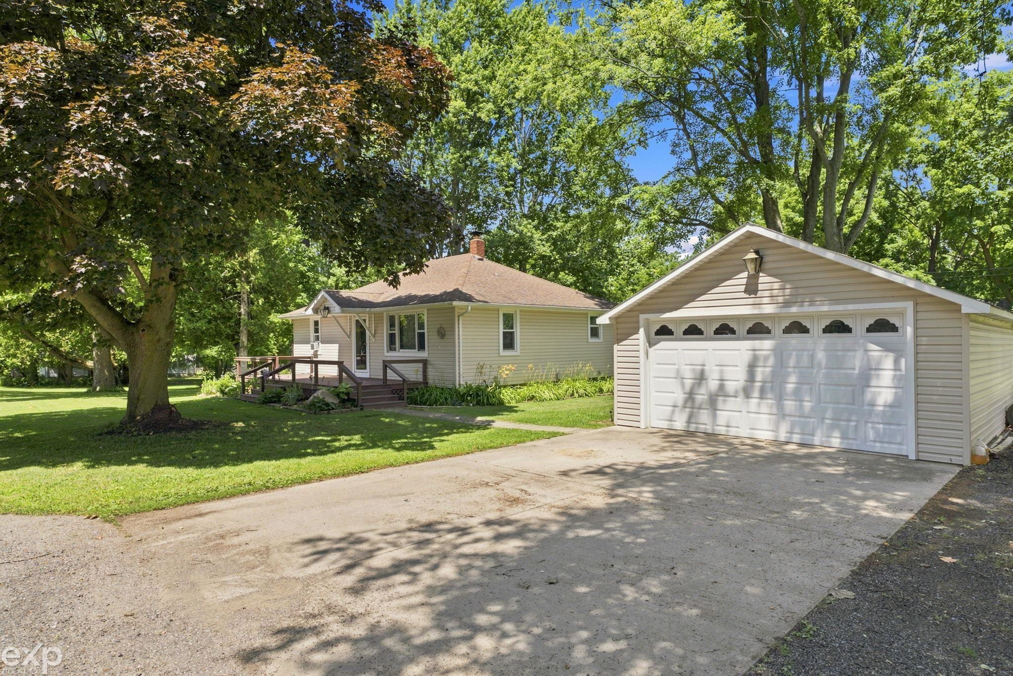 4055 E Orchard Street Property Photo 5
