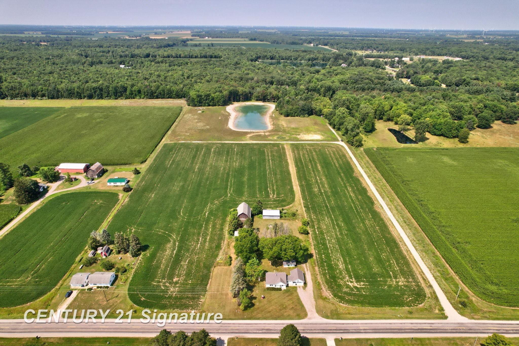 2250 S Hemlock Road Property Photo 2