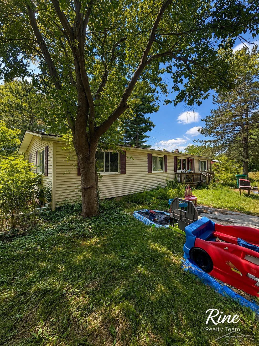 2384 E Dexter Trail Property Photo 6