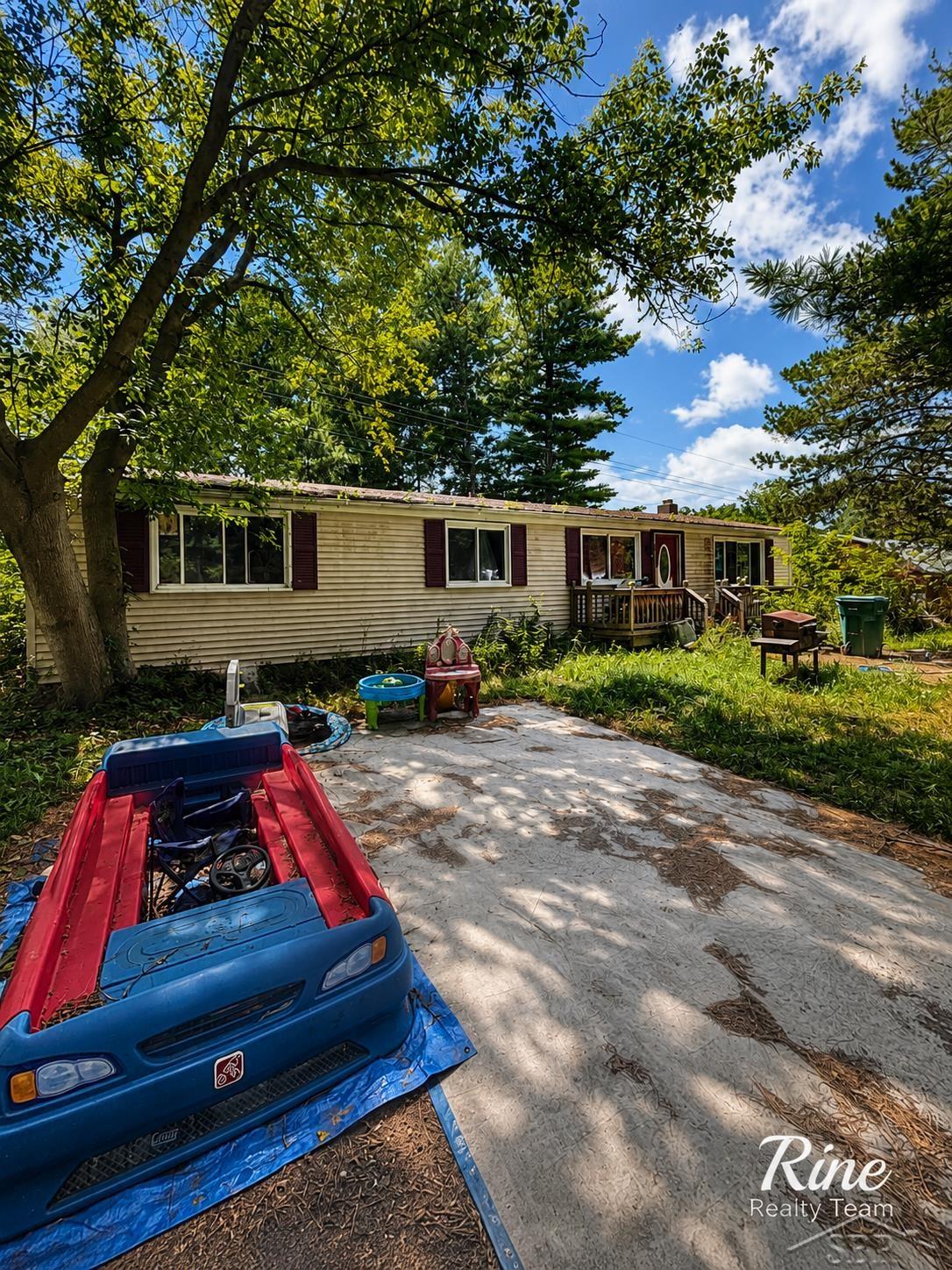 2384 E Dexter Trail Property Photo 7