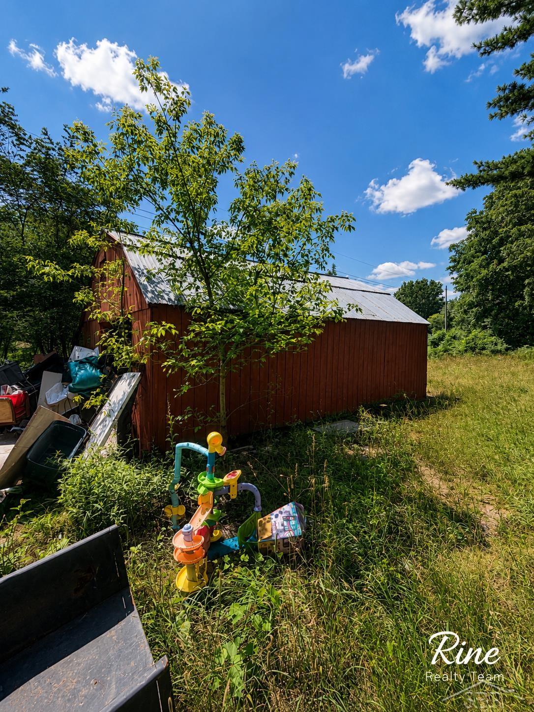 2384 E Dexter Trail Property Photo 8