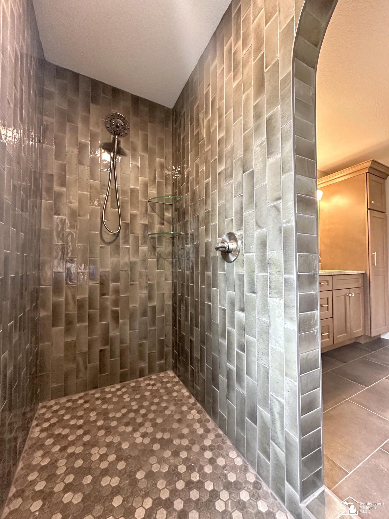 798 E Sweet Briar Lane Property Photo 24