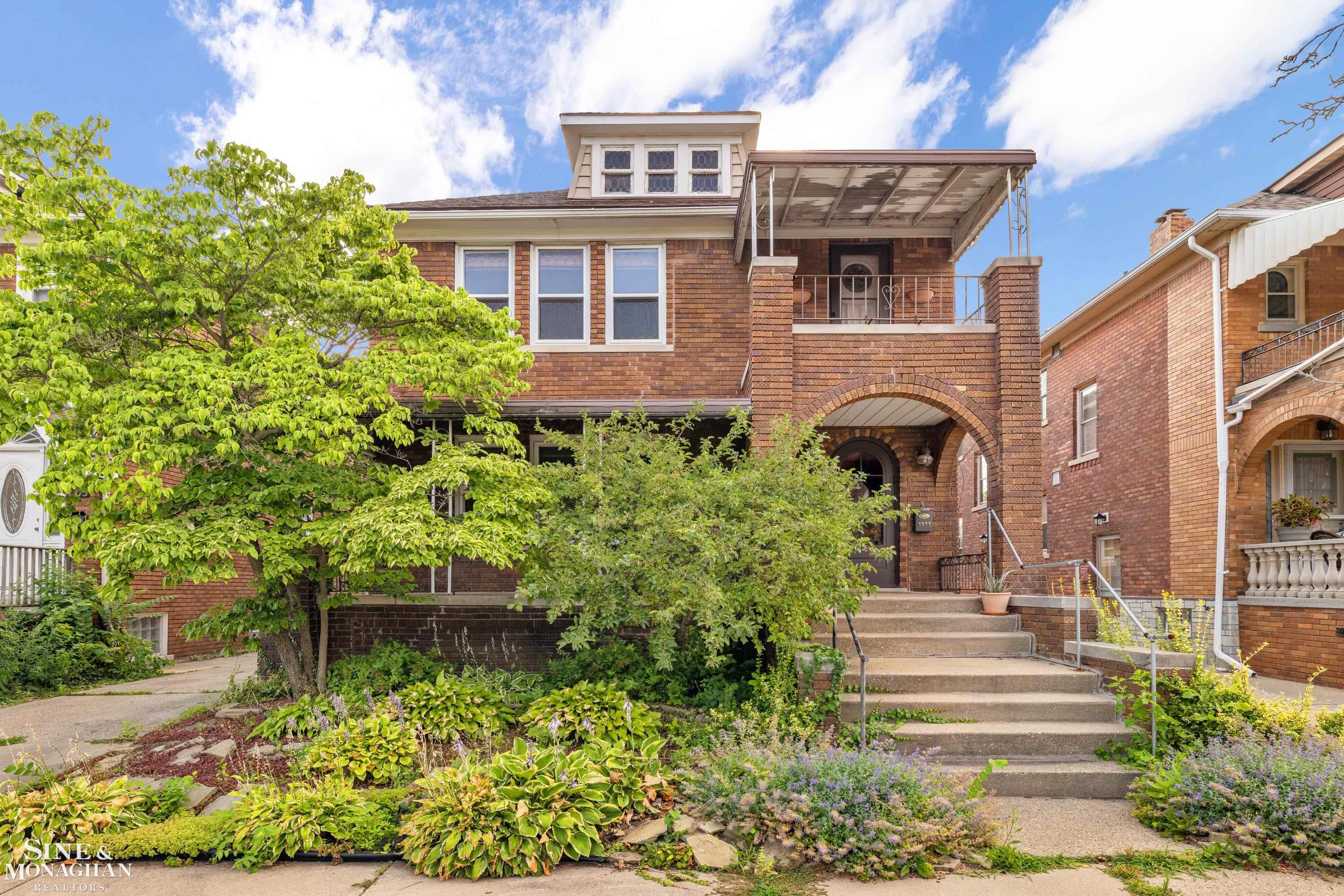 1375 / 1377 Somerset Avenue Property Photo 1