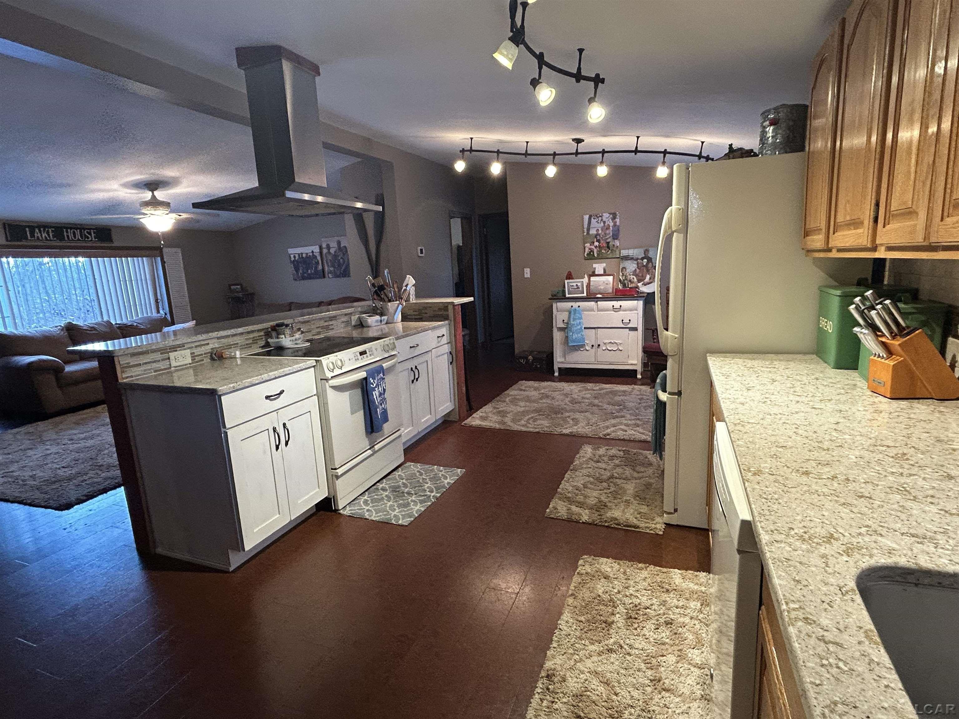 15430 Horton Beach Road Property Photo 5