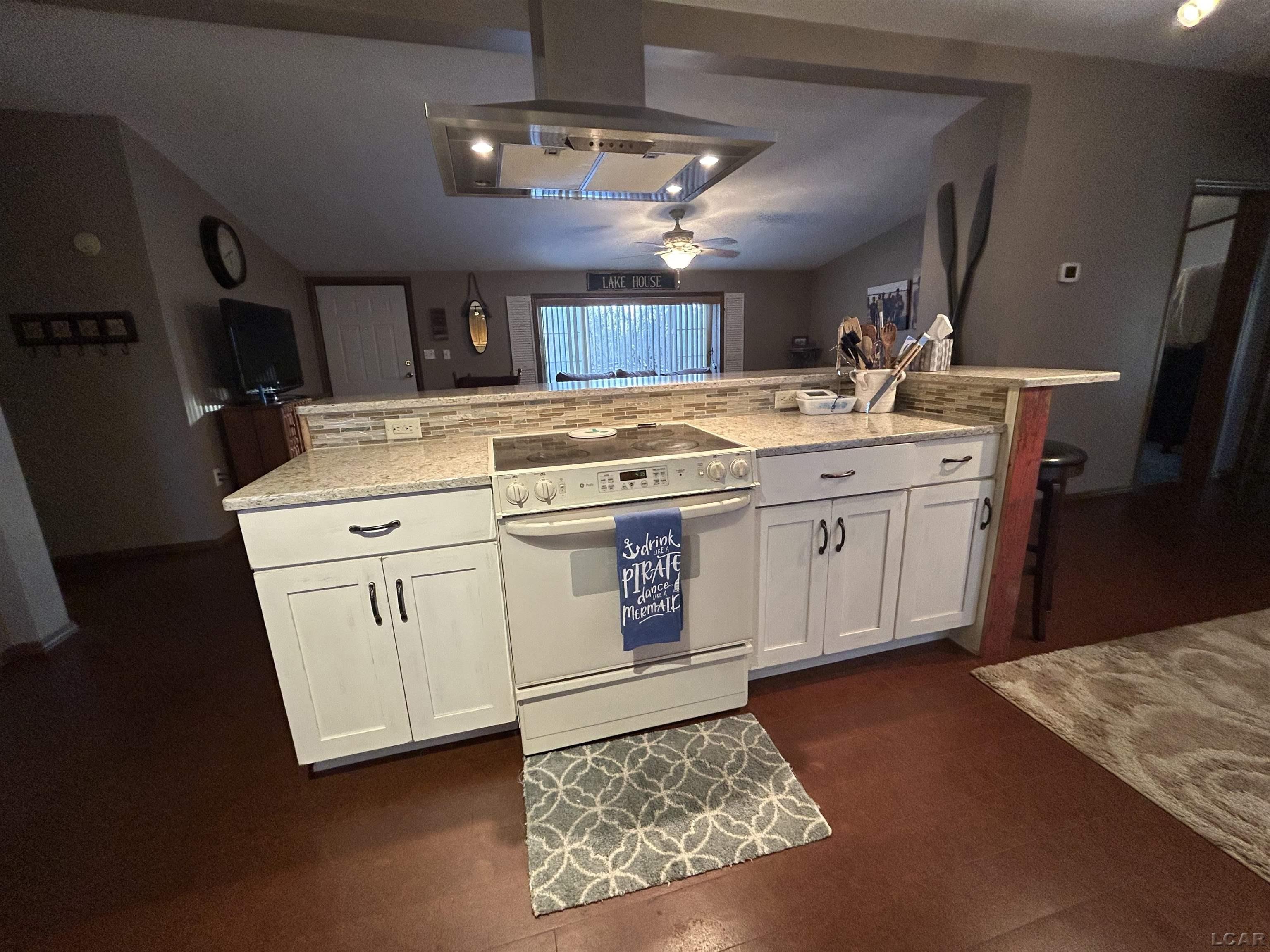 15430 Horton Beach Road Property Photo 6