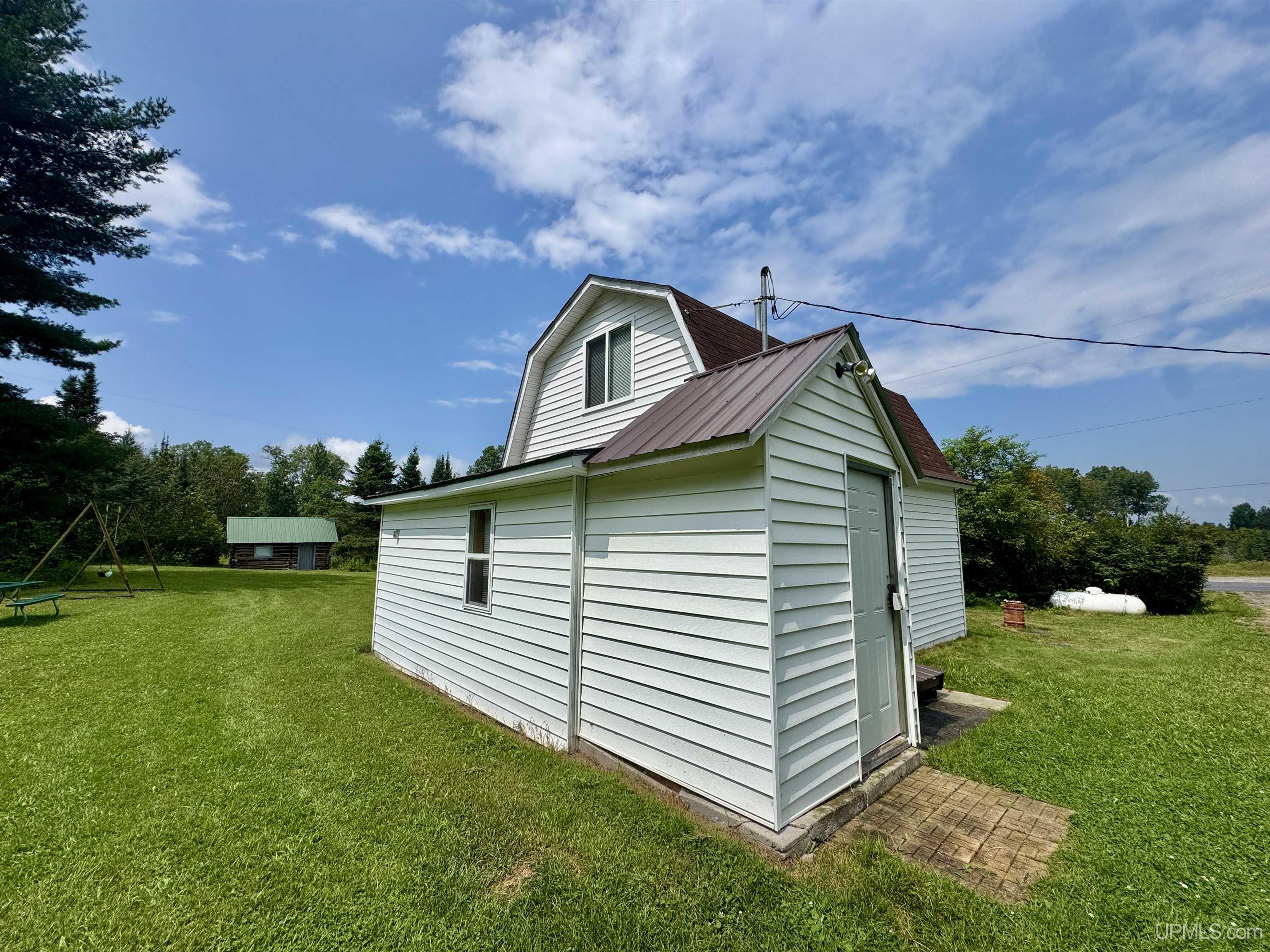 153 W Townline Road Property Photo 19