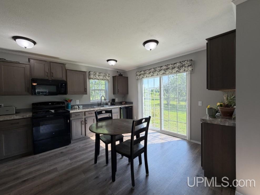 14437 Korhonen Road Property Photo 4