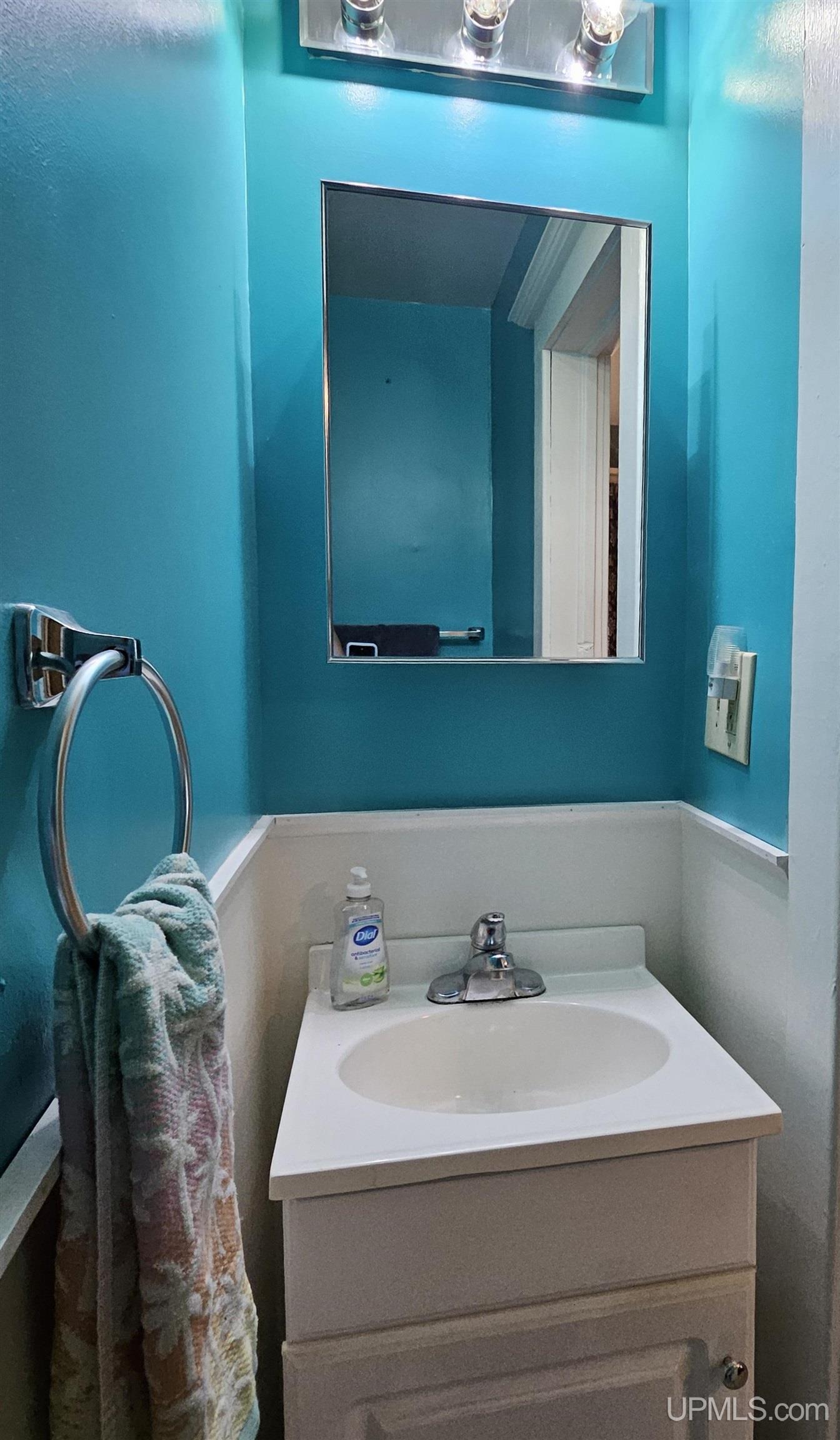 52196 B Avenue Property Photo 16