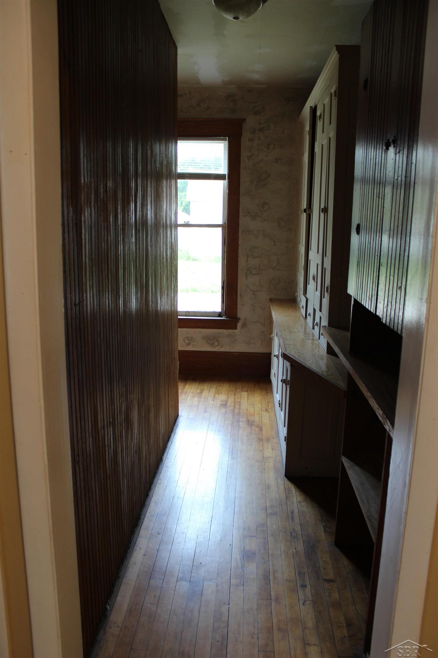 1021 Ames Street Property Photo 7