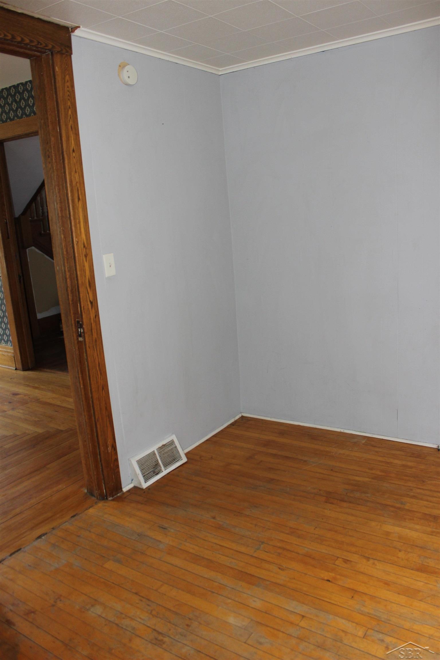 1021 Ames Street Property Photo 13
