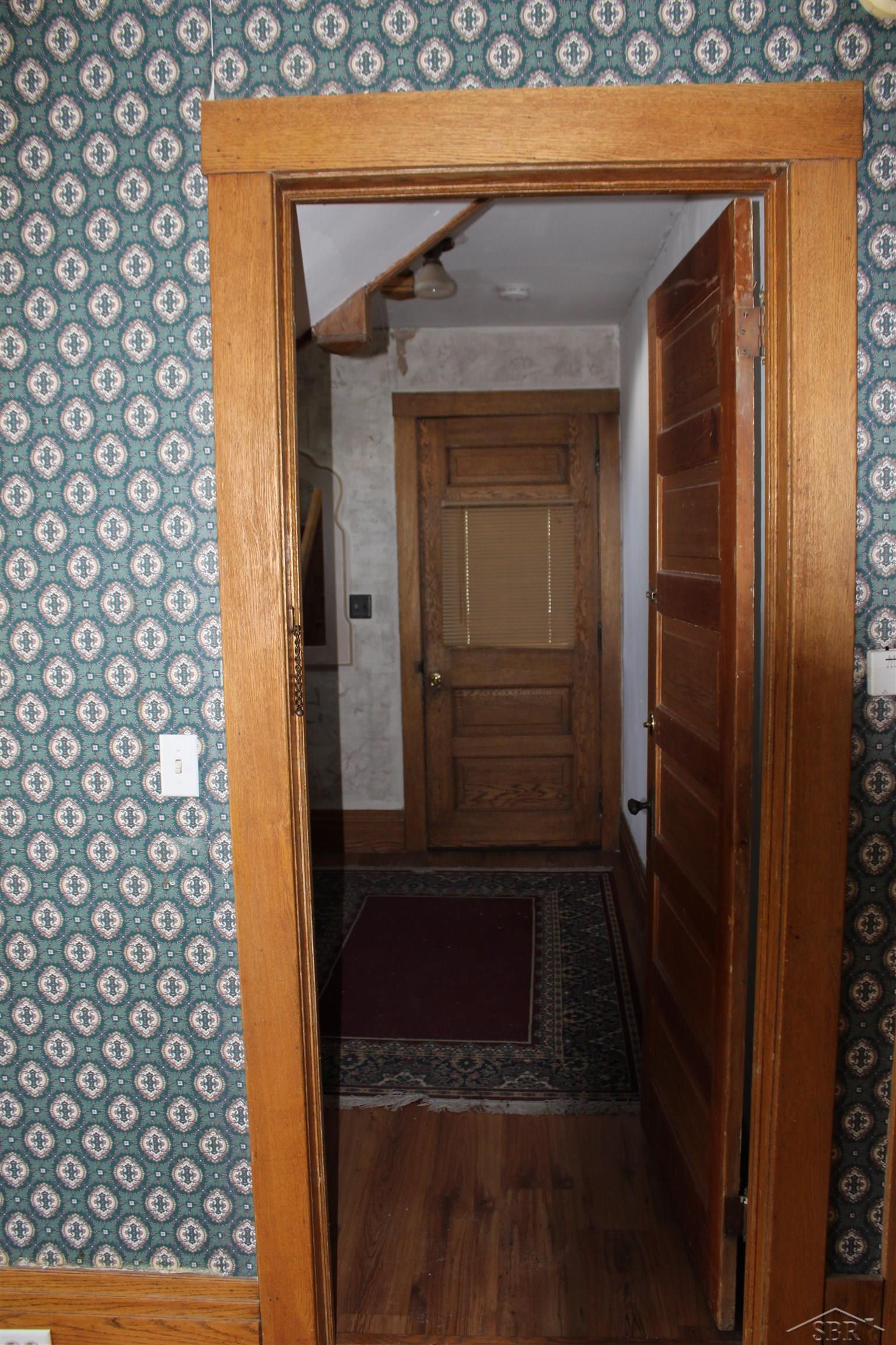 1021 Ames Street Property Photo 16