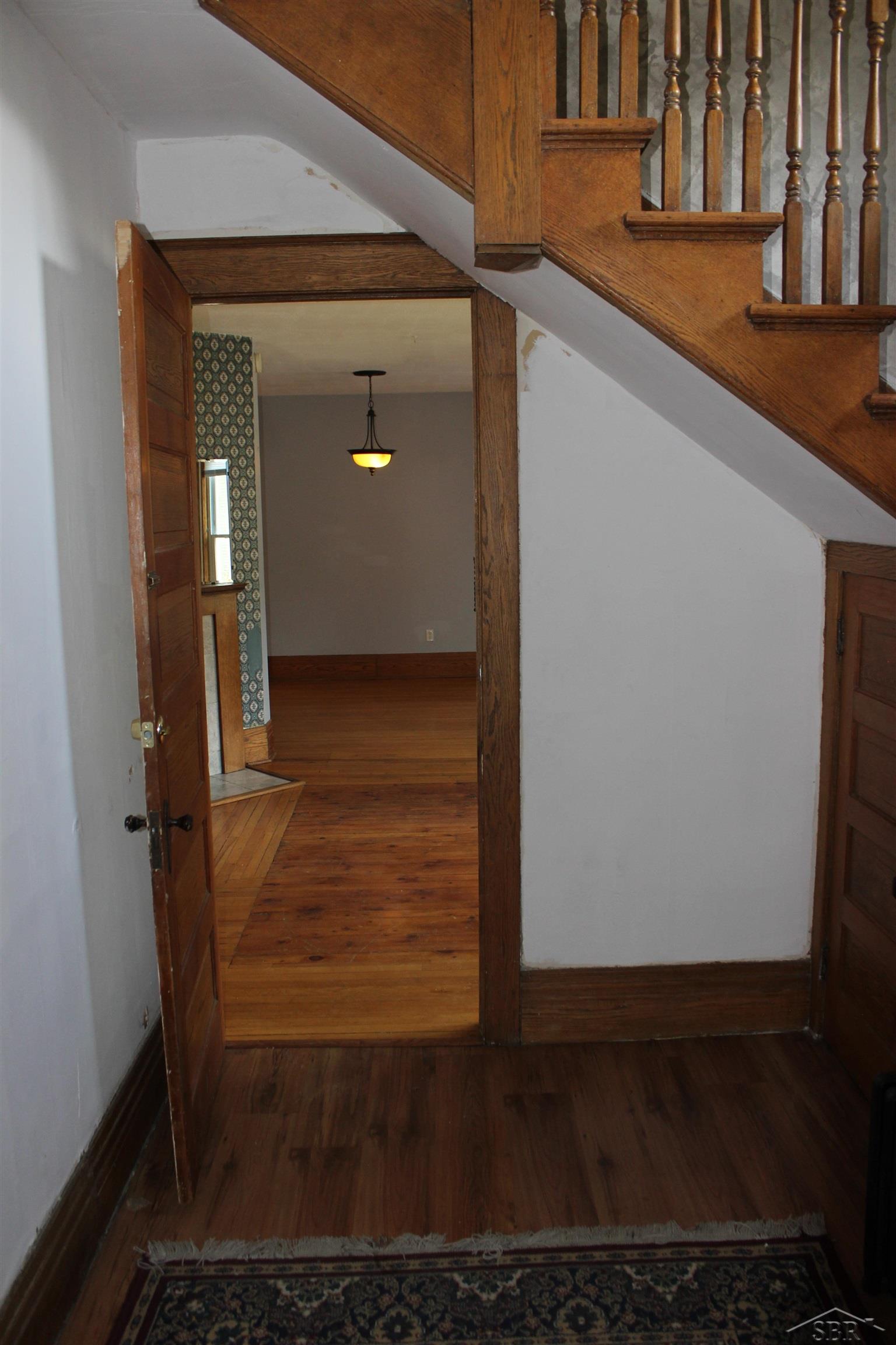 1021 Ames Street Property Photo 17