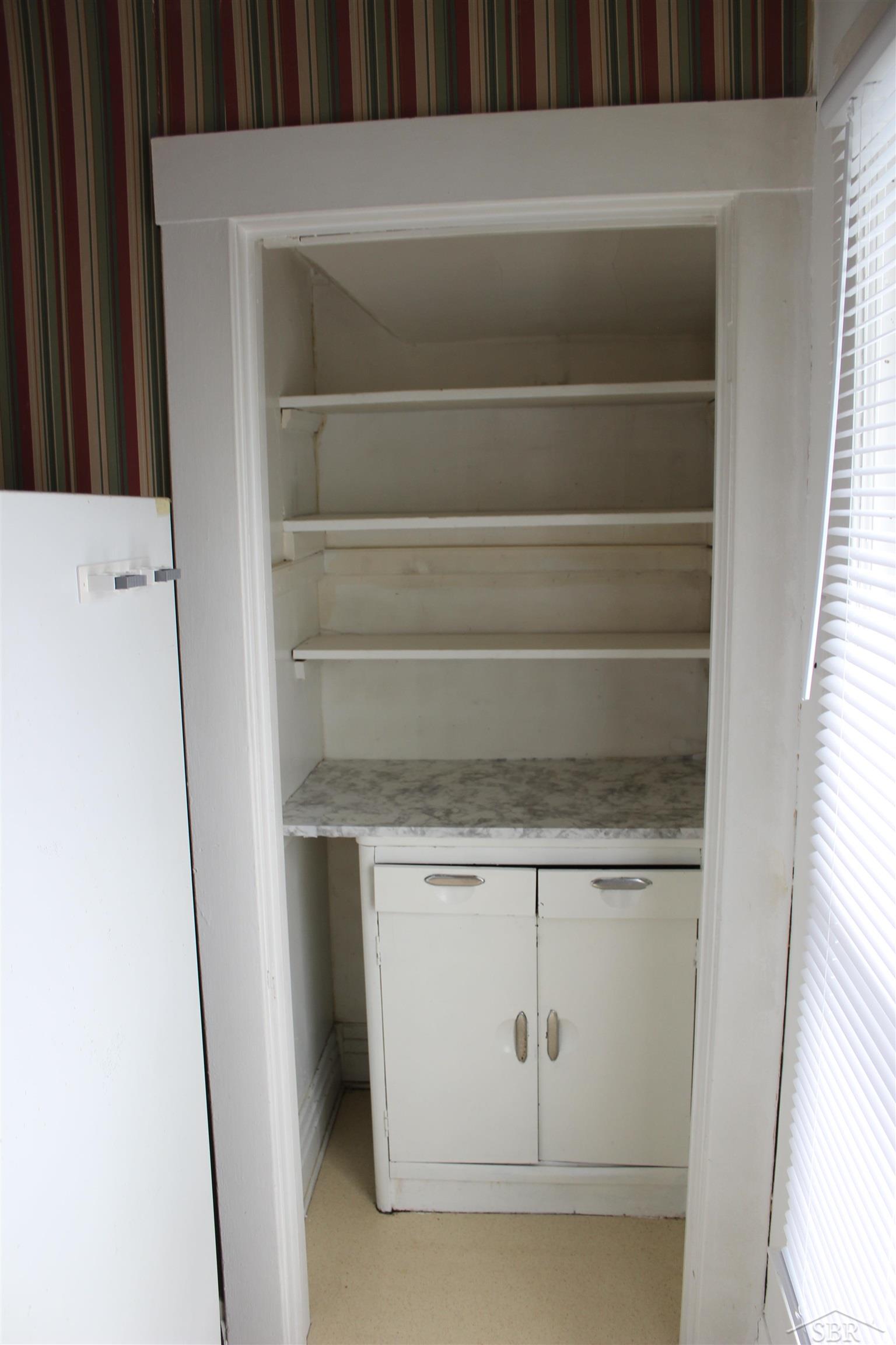 1021 Ames Street Property Photo 23
