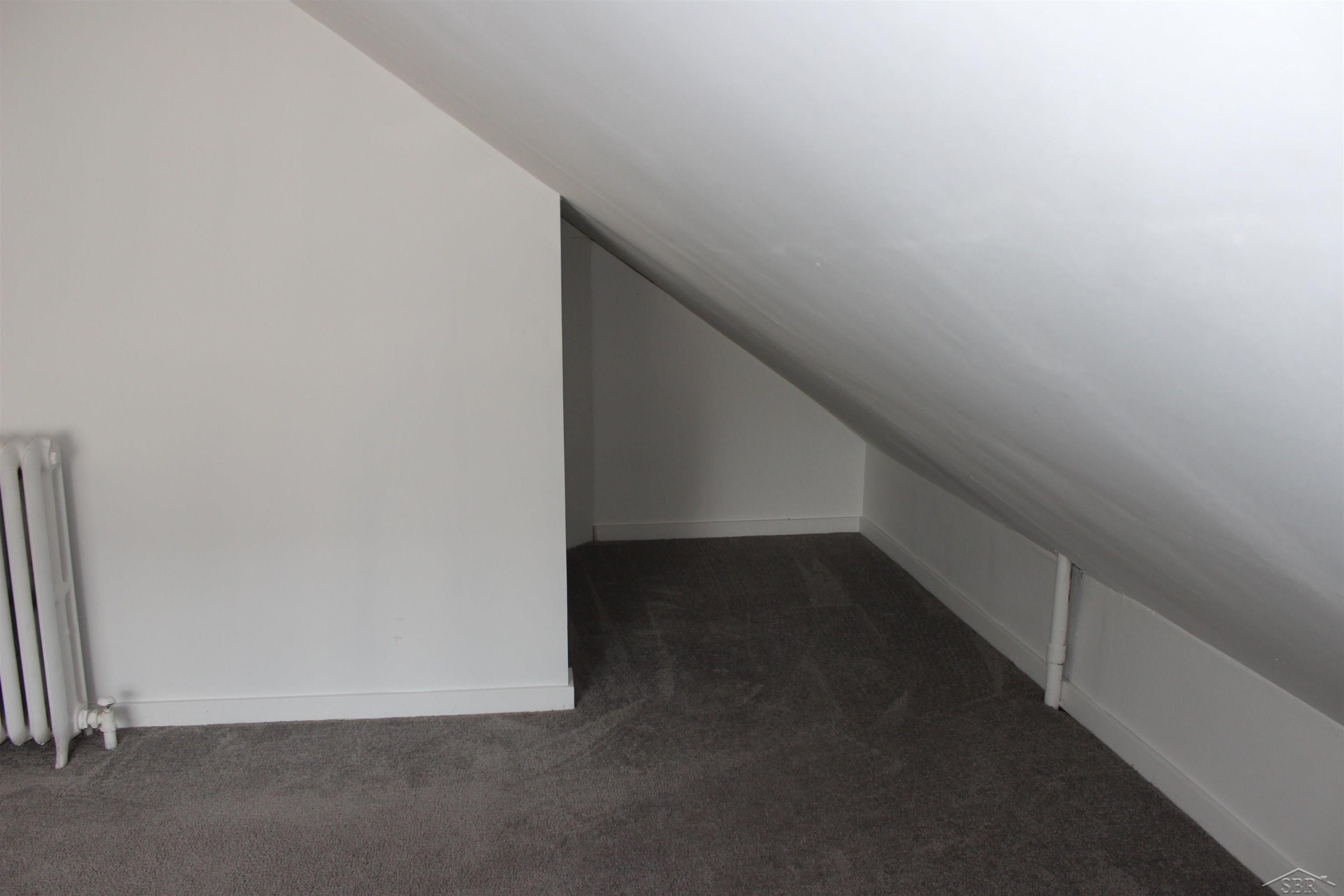 1021 Ames Street Property Photo 30