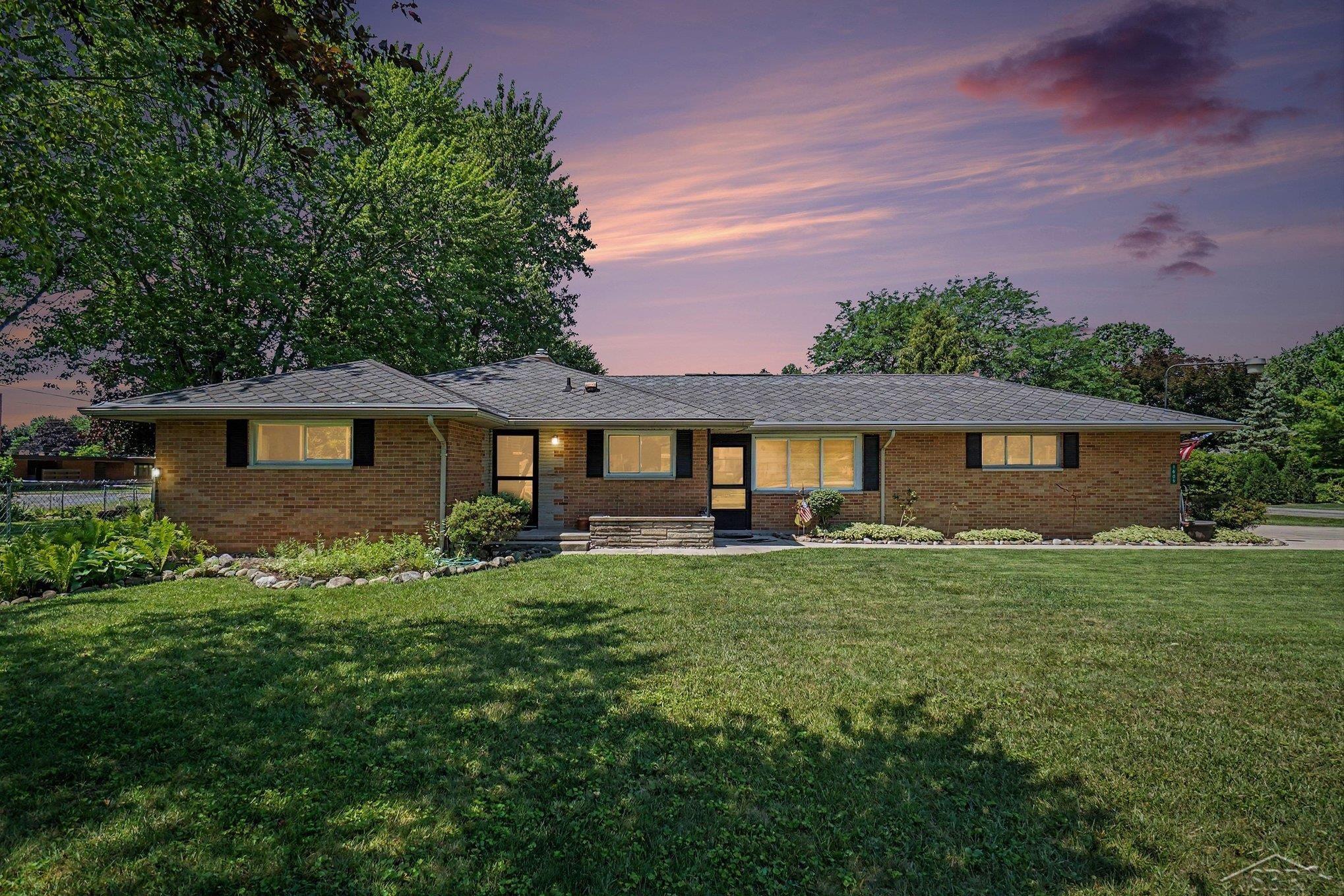 1609 N Center Road