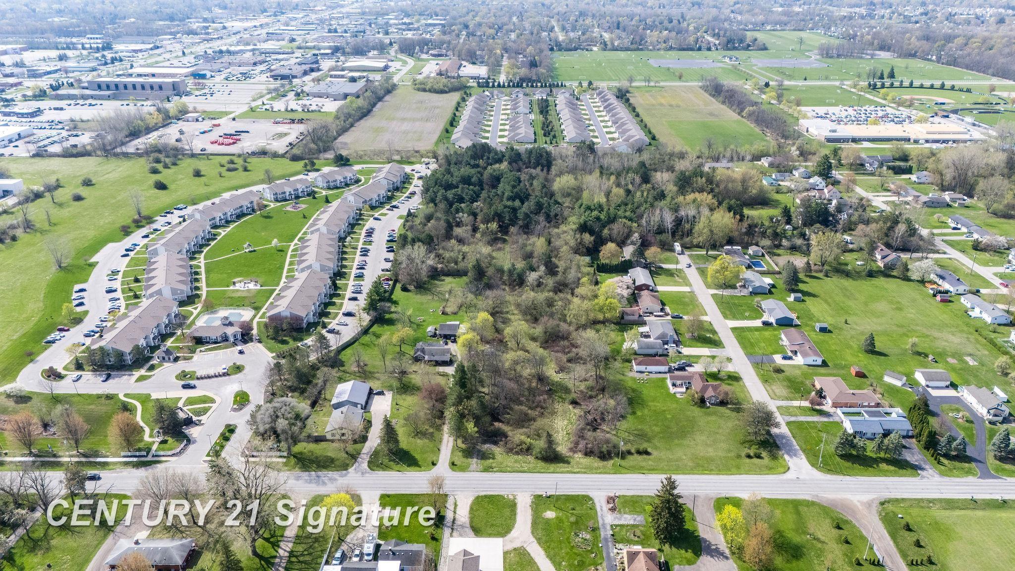 Schust Road Property Photo 3