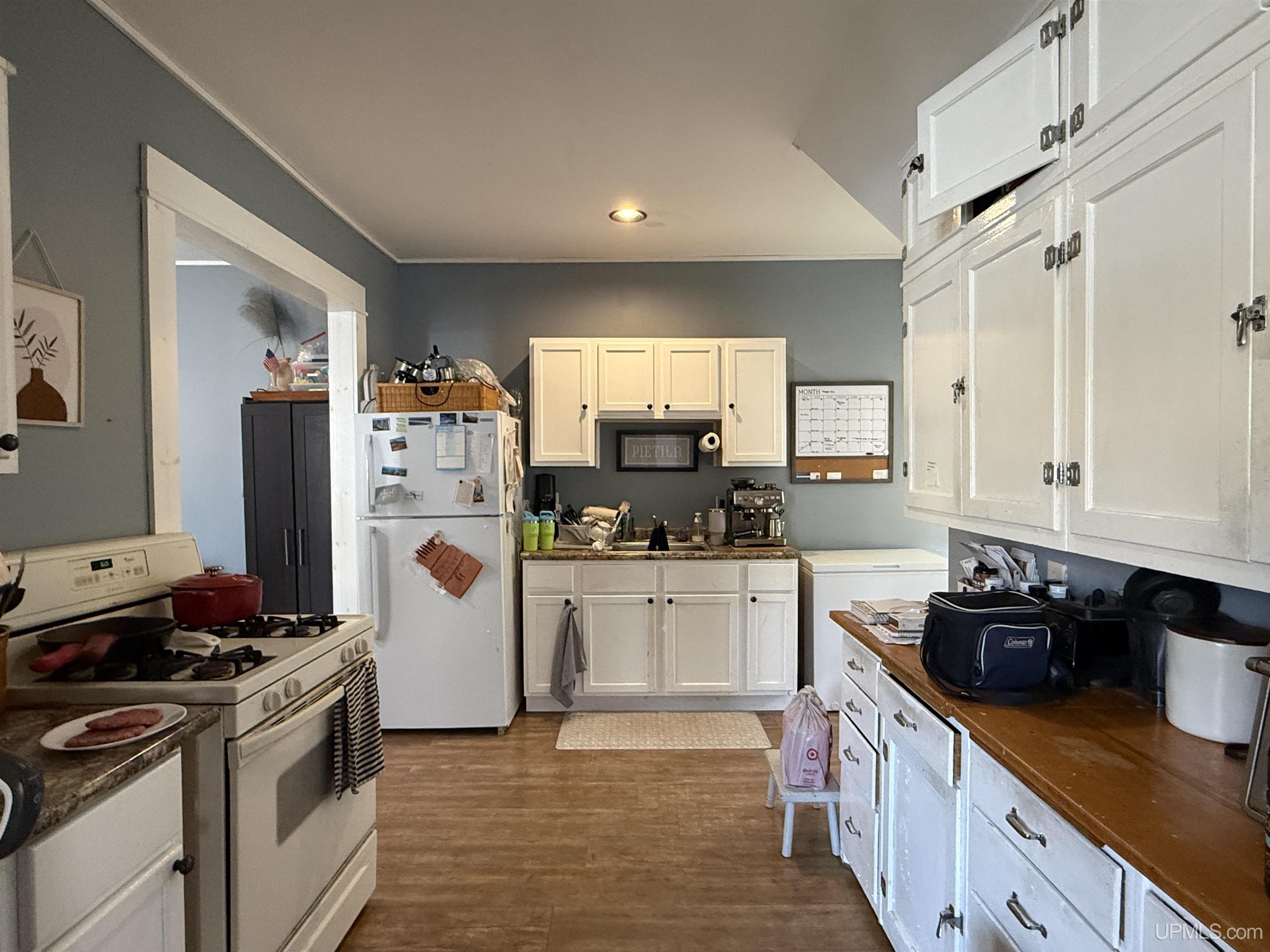 309 Tobin Street Property Photo 16