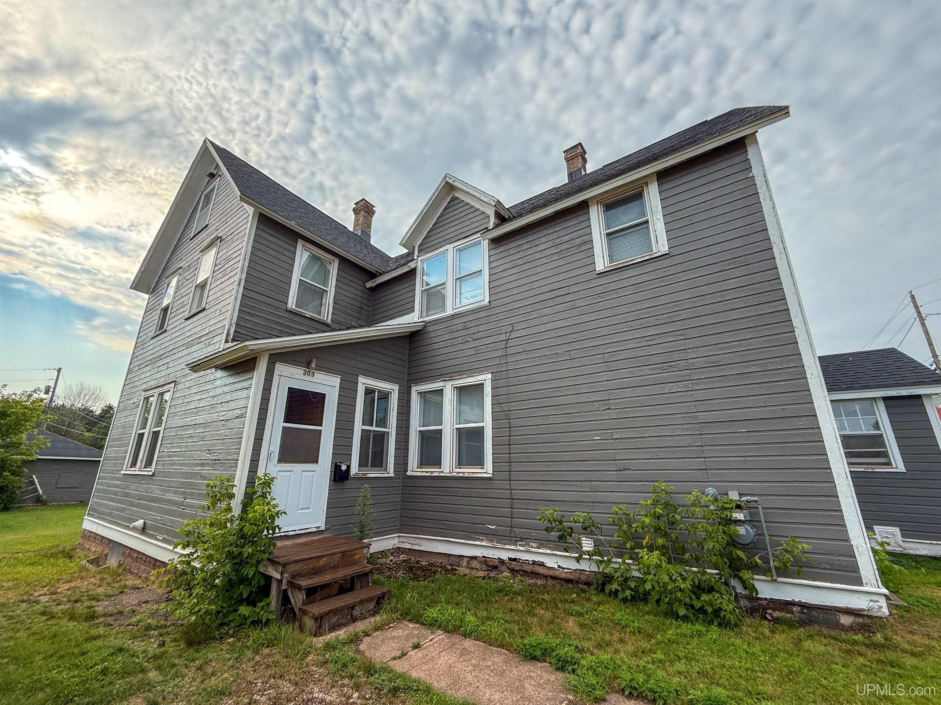 309 Tobin Street Property Photo 25