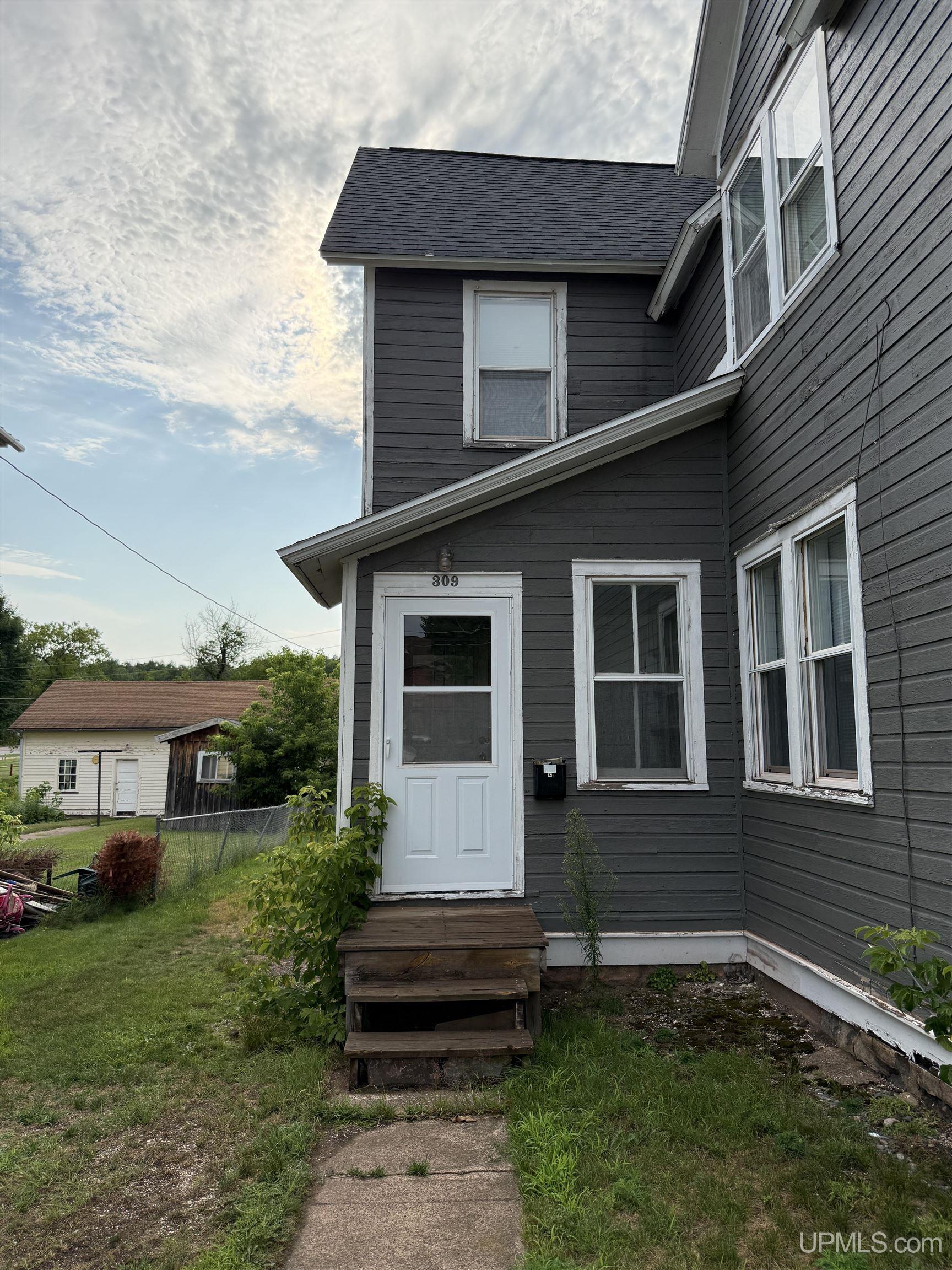 309 Tobin Street Property Photo 26