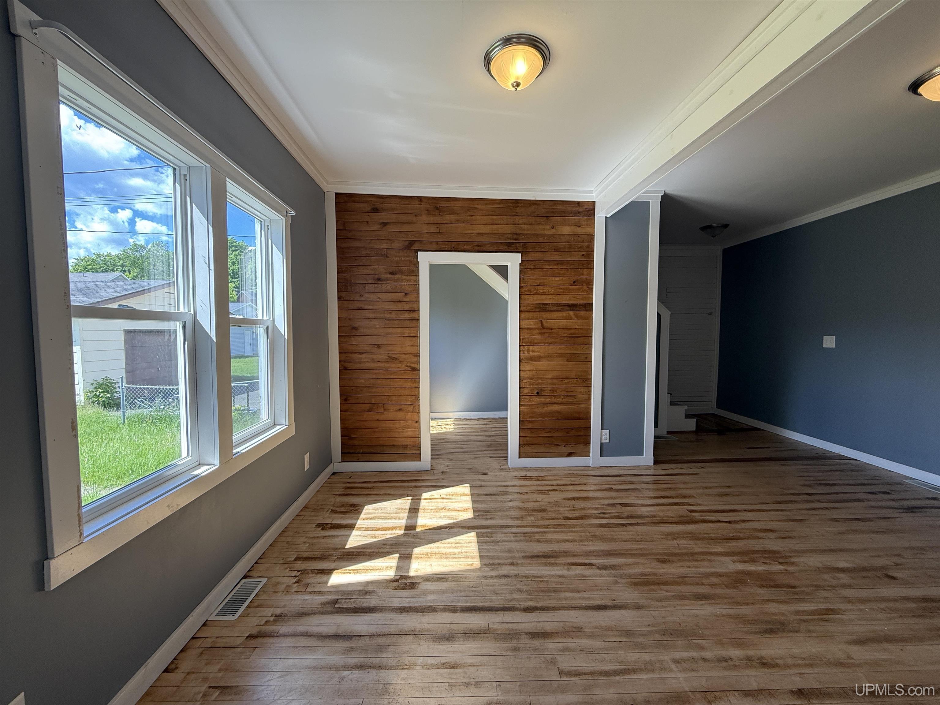 309 Tobin Street Property Photo 32