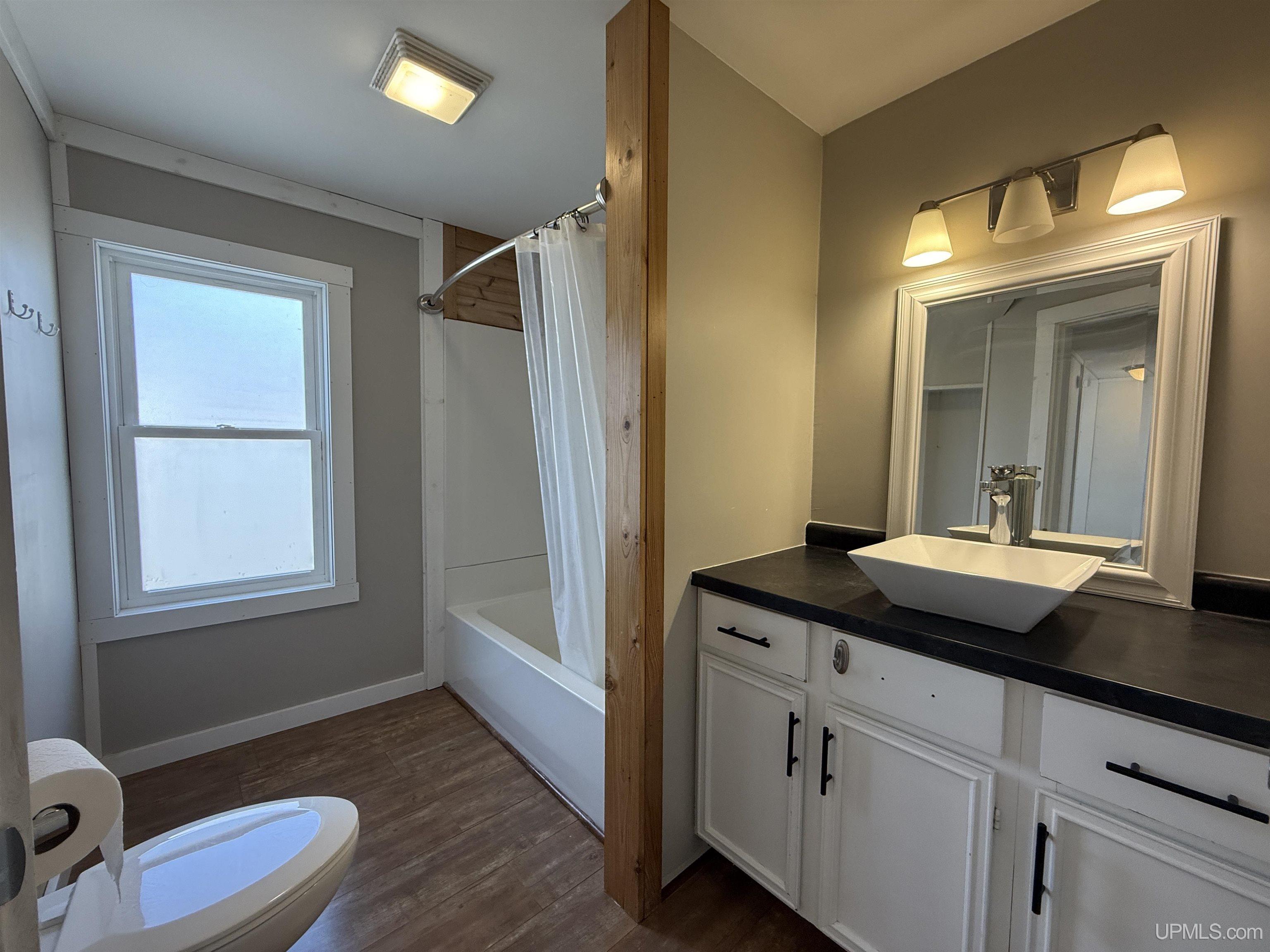 309 Tobin Street Property Photo 44