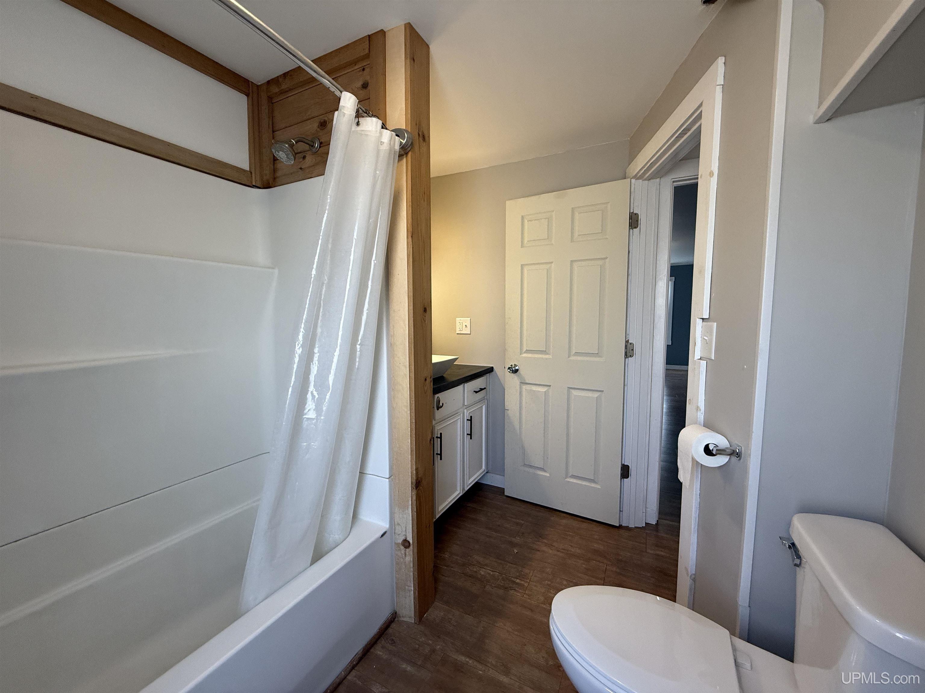 309 Tobin Street Property Photo 45