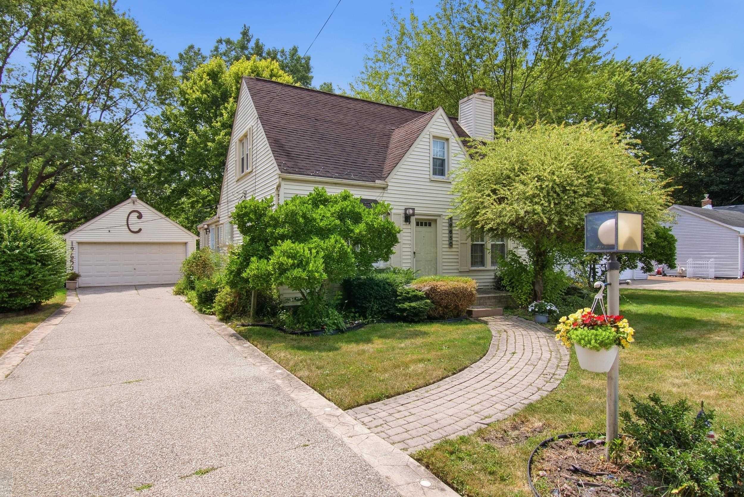 19650 Huntington Avenue Property Photo 1