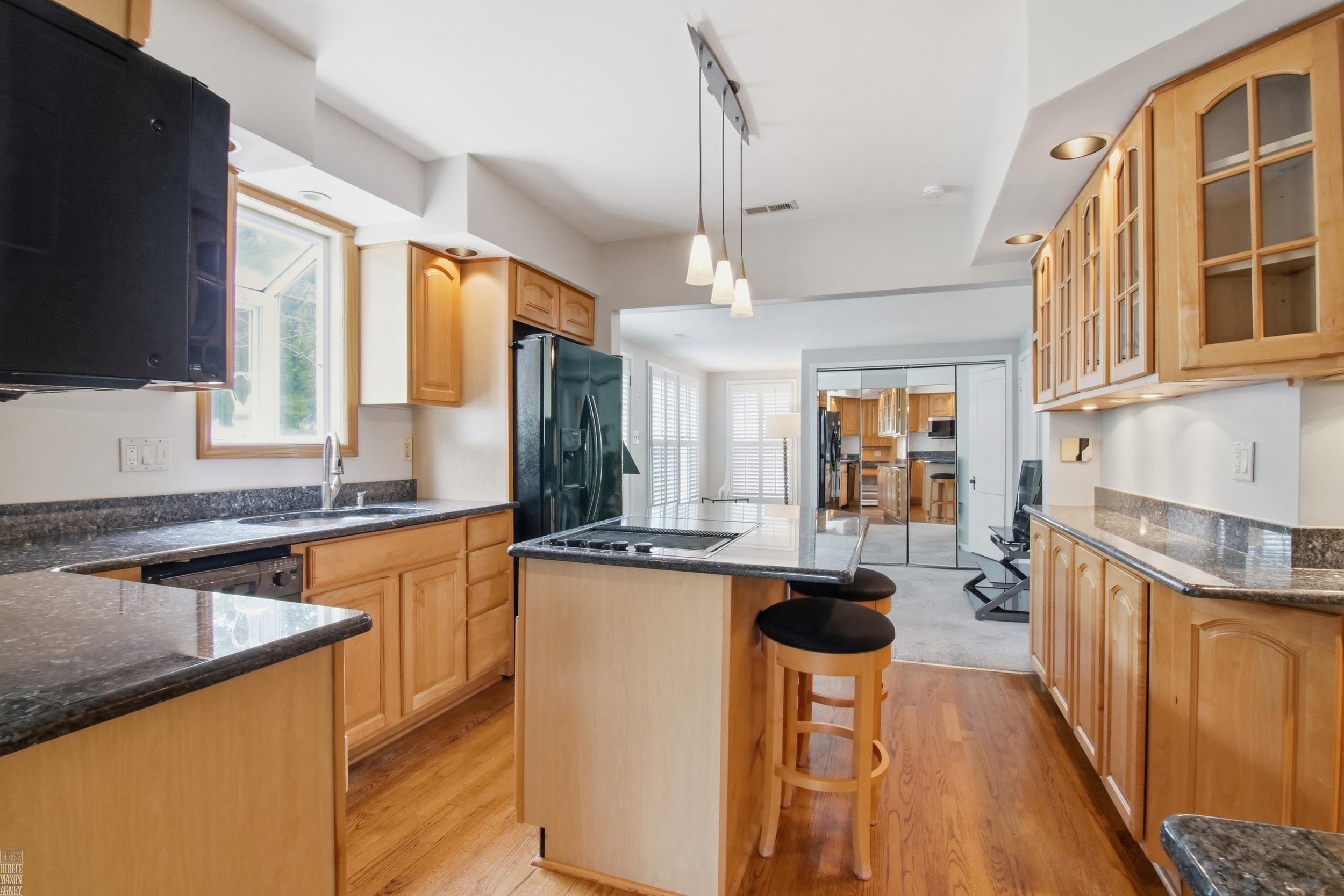 19650 Huntington Avenue Property Photo 6