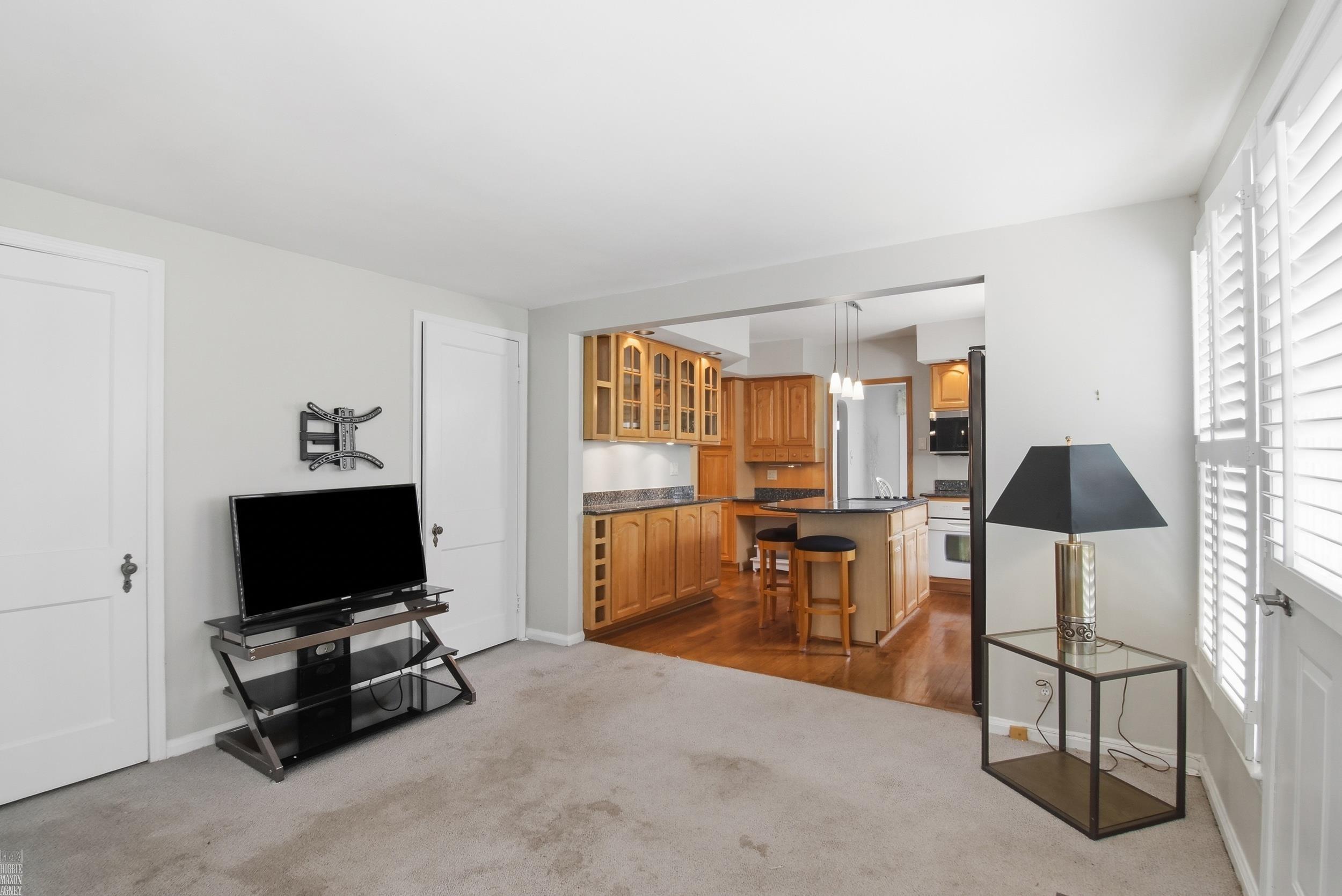 19650 Huntington Avenue Property Photo 8
