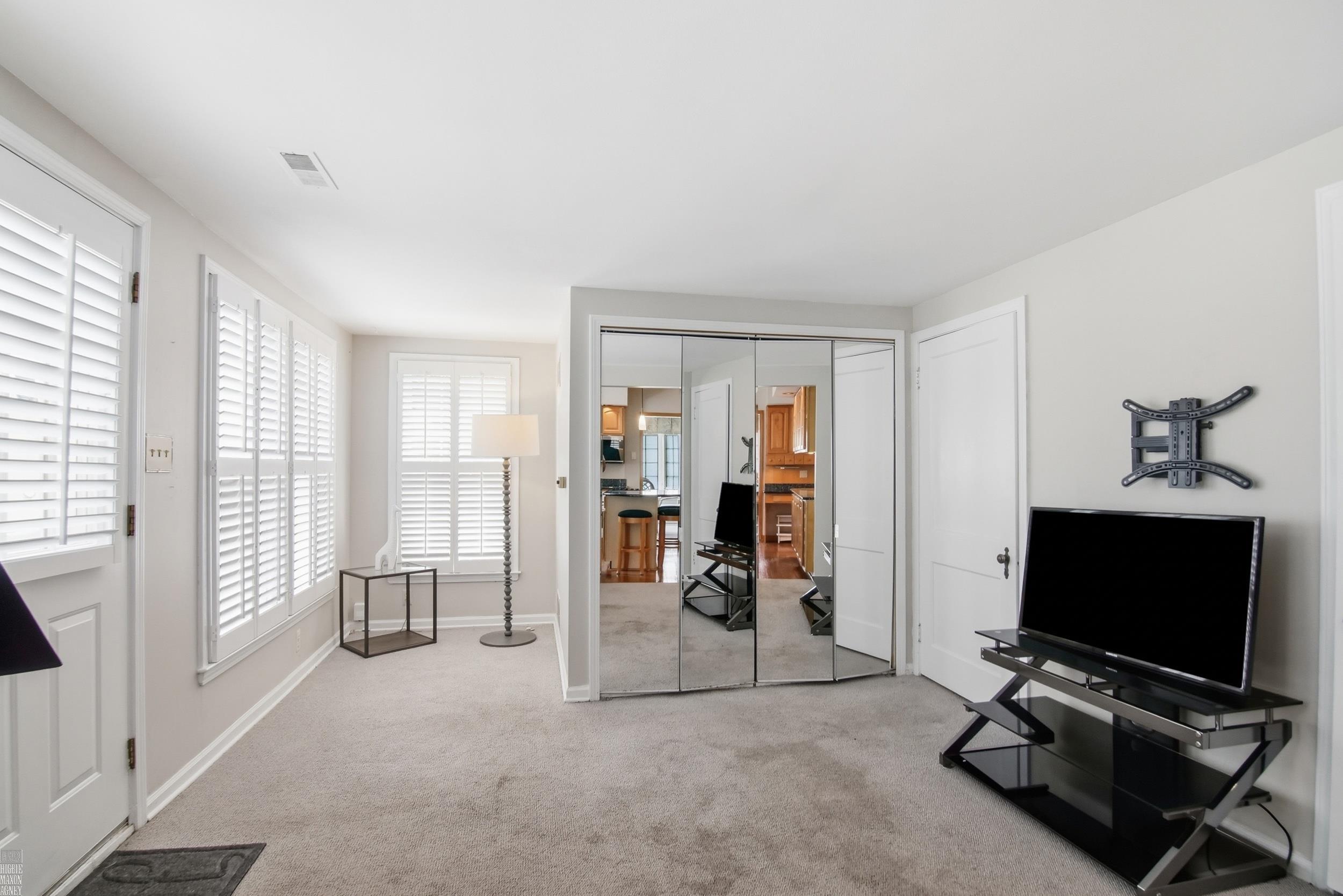 19650 Huntington Avenue Property Photo 9