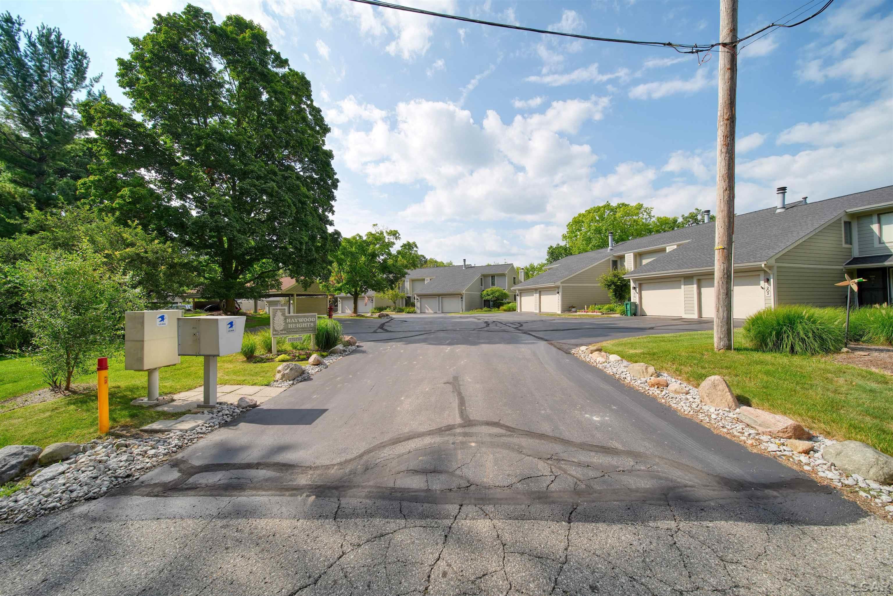 288 Whitlock St Street Property Photo 48