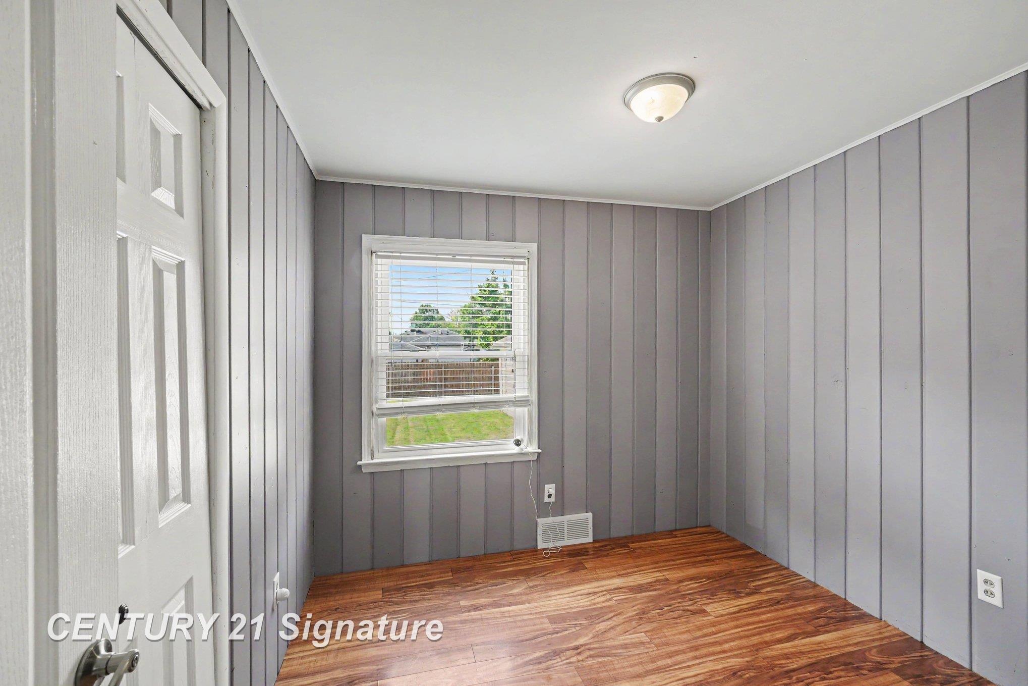 733 Tulane Street Property Photo 8