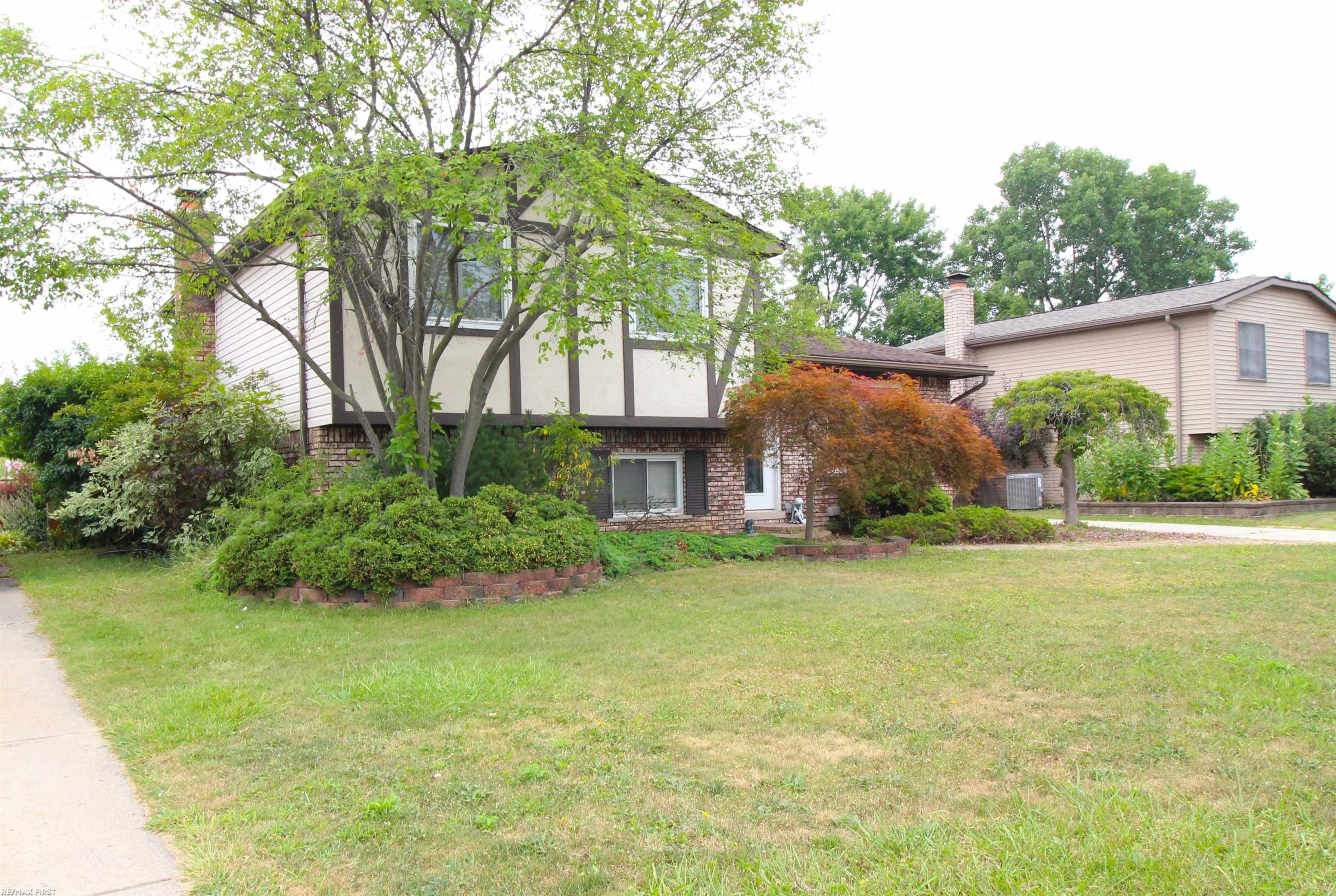 17164 Anita Street Property Photo 3