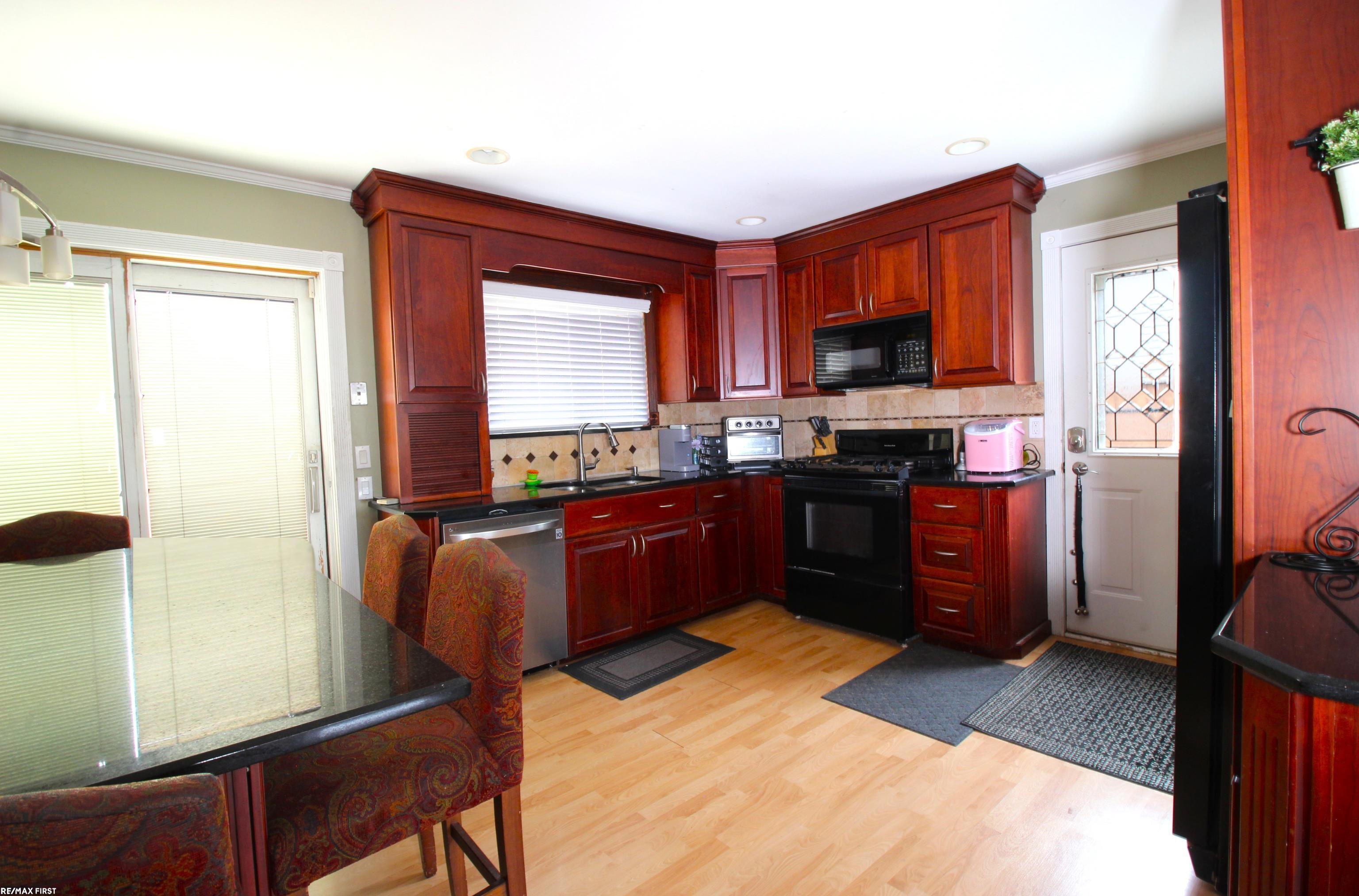 17164 Anita Street Property Photo 4