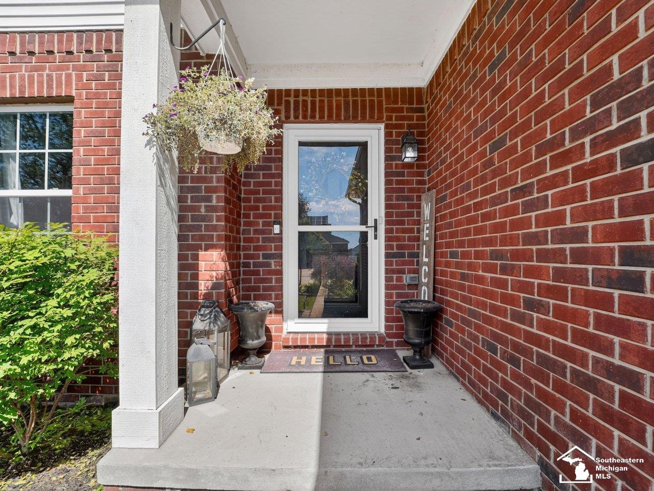 5128 Westminster Drive Property Photo 4