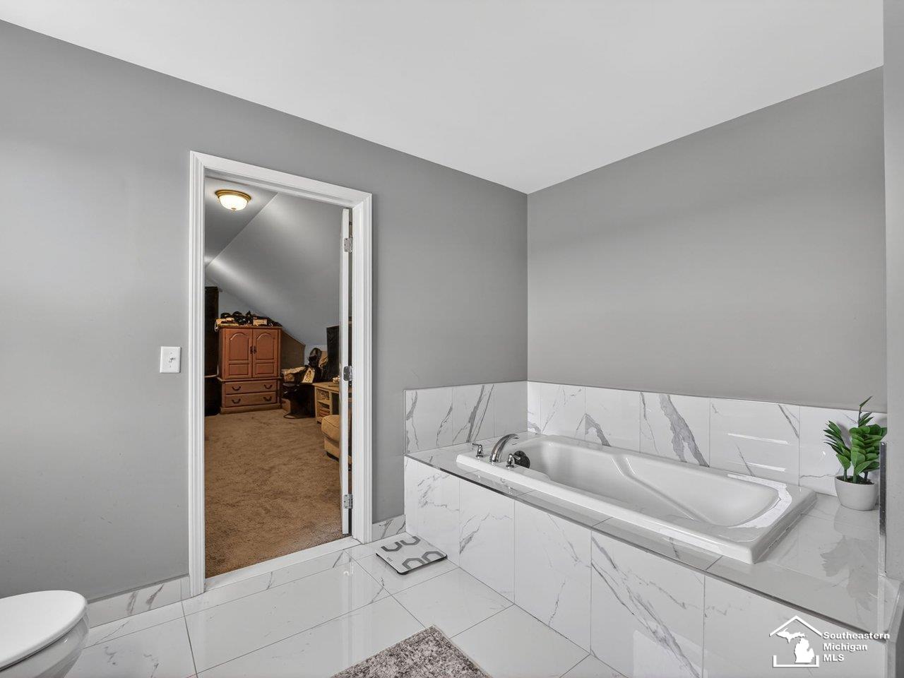5128 Westminster Drive Property Photo 33