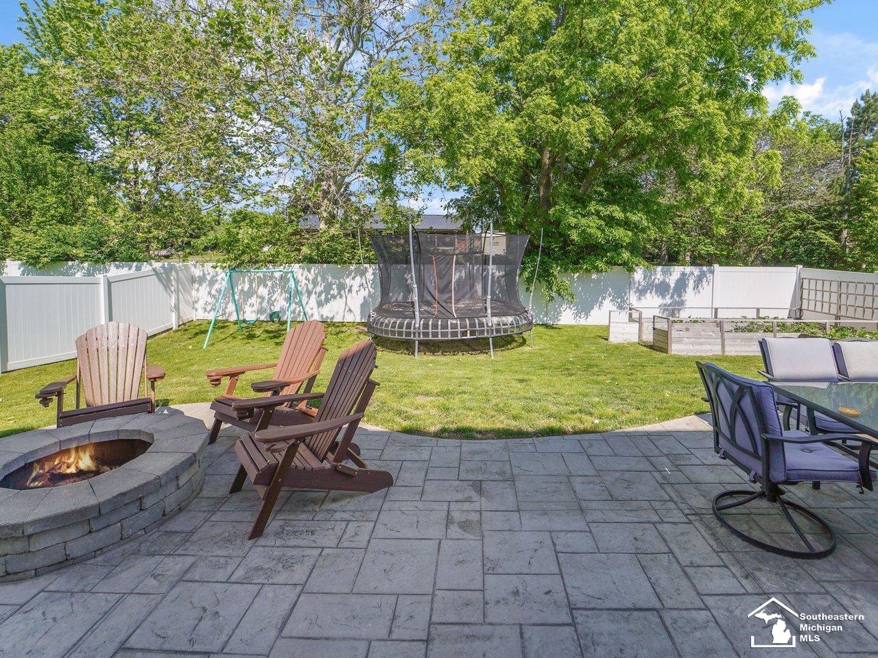 5128 Westminster Drive Property Photo 47
