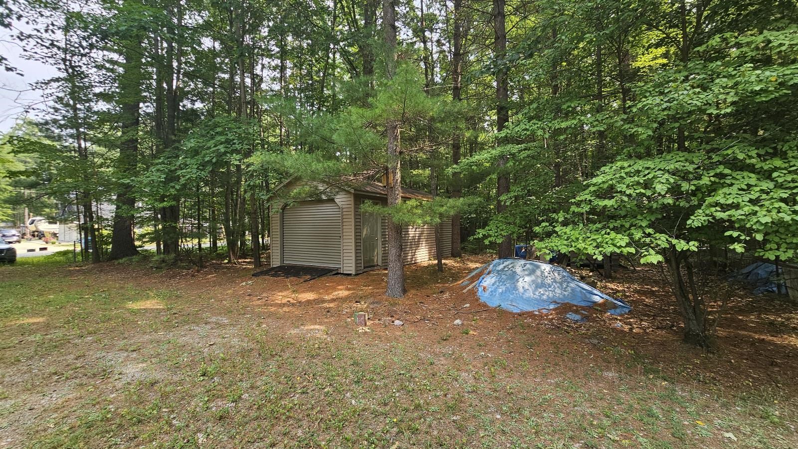 98 West River Drive Property Photo 3
