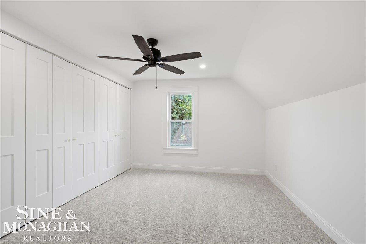1015 Cass Street Property Photo 25