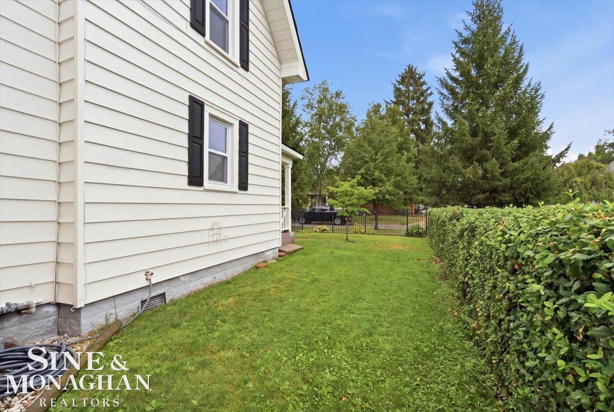 1015 Cass Street Property Photo 40