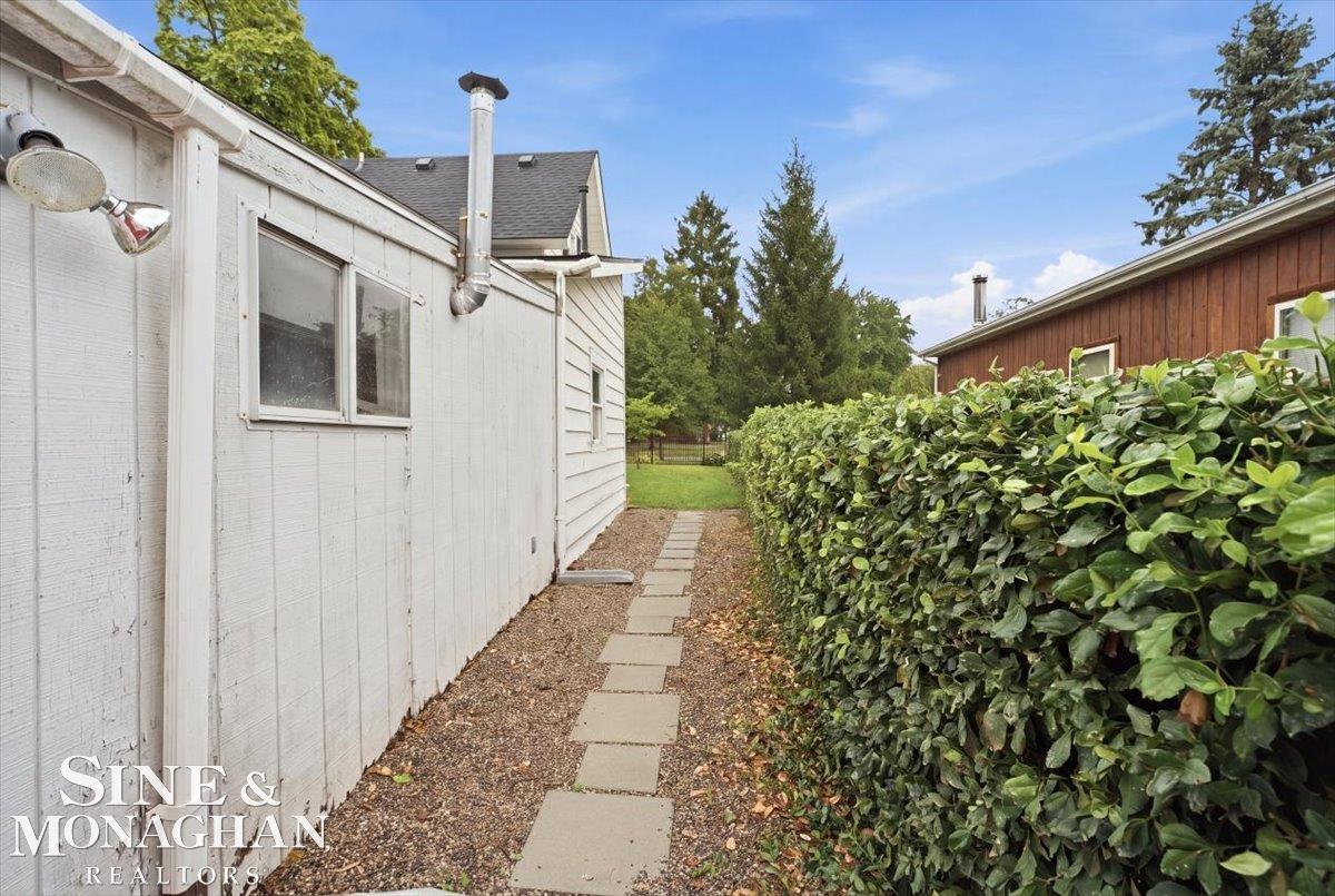 1015 Cass Street Property Photo 41