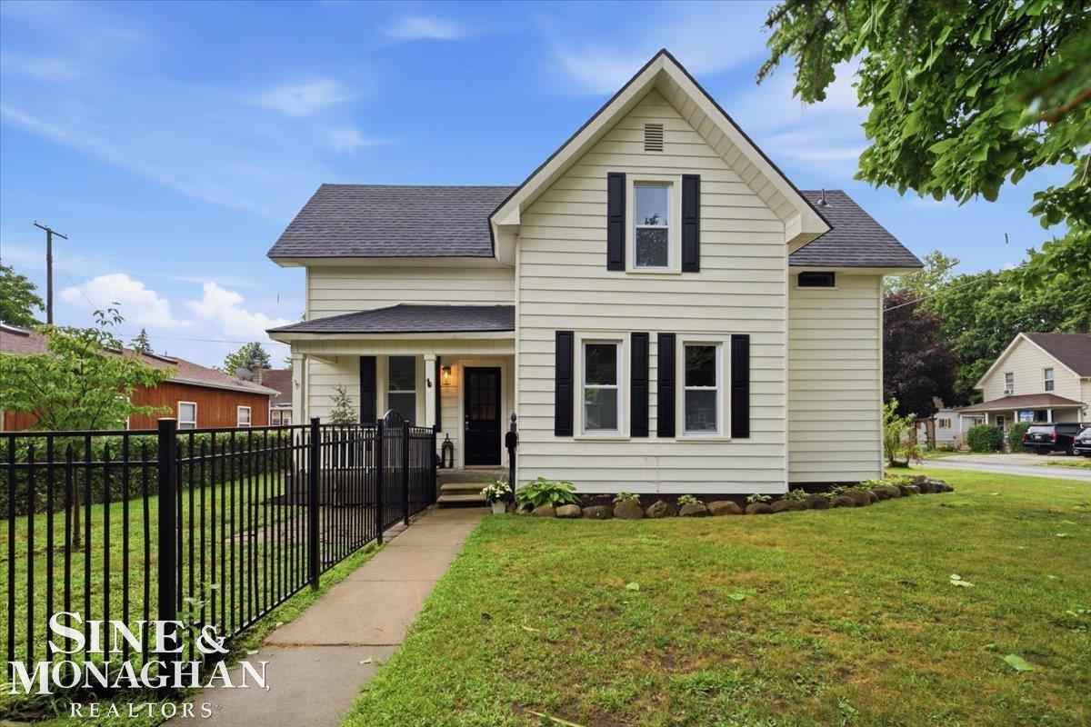 1015 Cass Street Property Photo 42